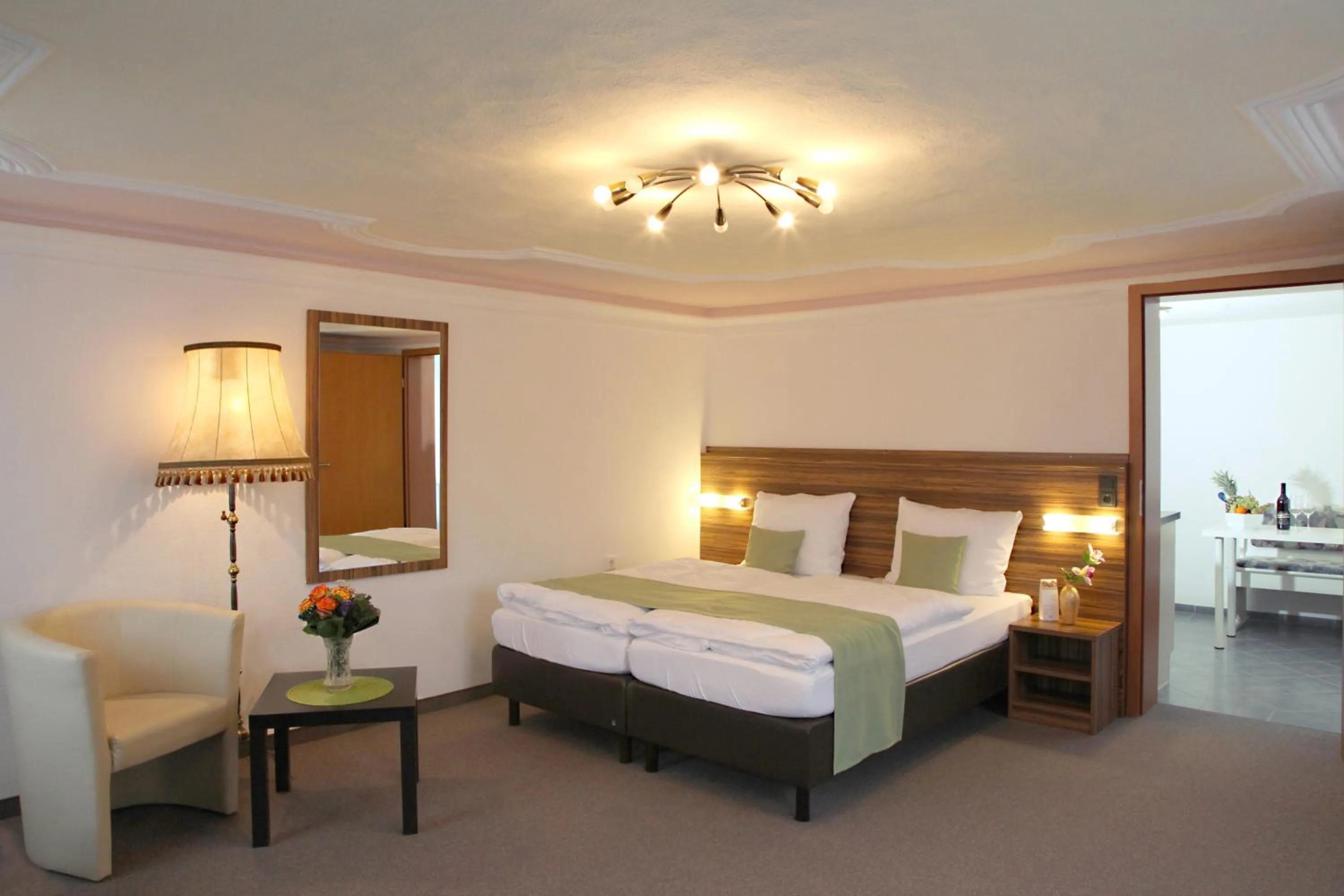 Bed in Hotel Garni Goldene Traube