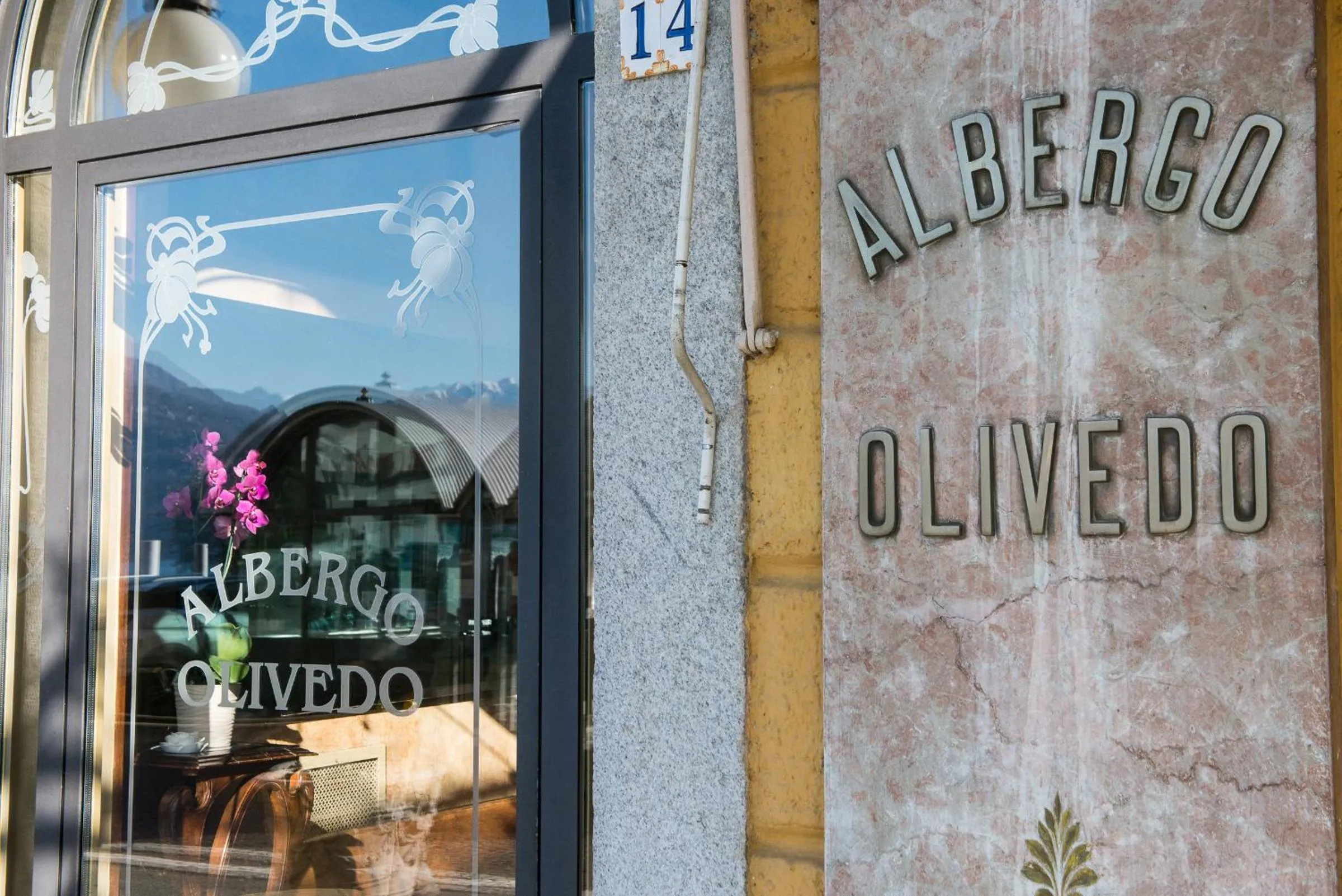 Facade/entrance in Hotel Olivedo