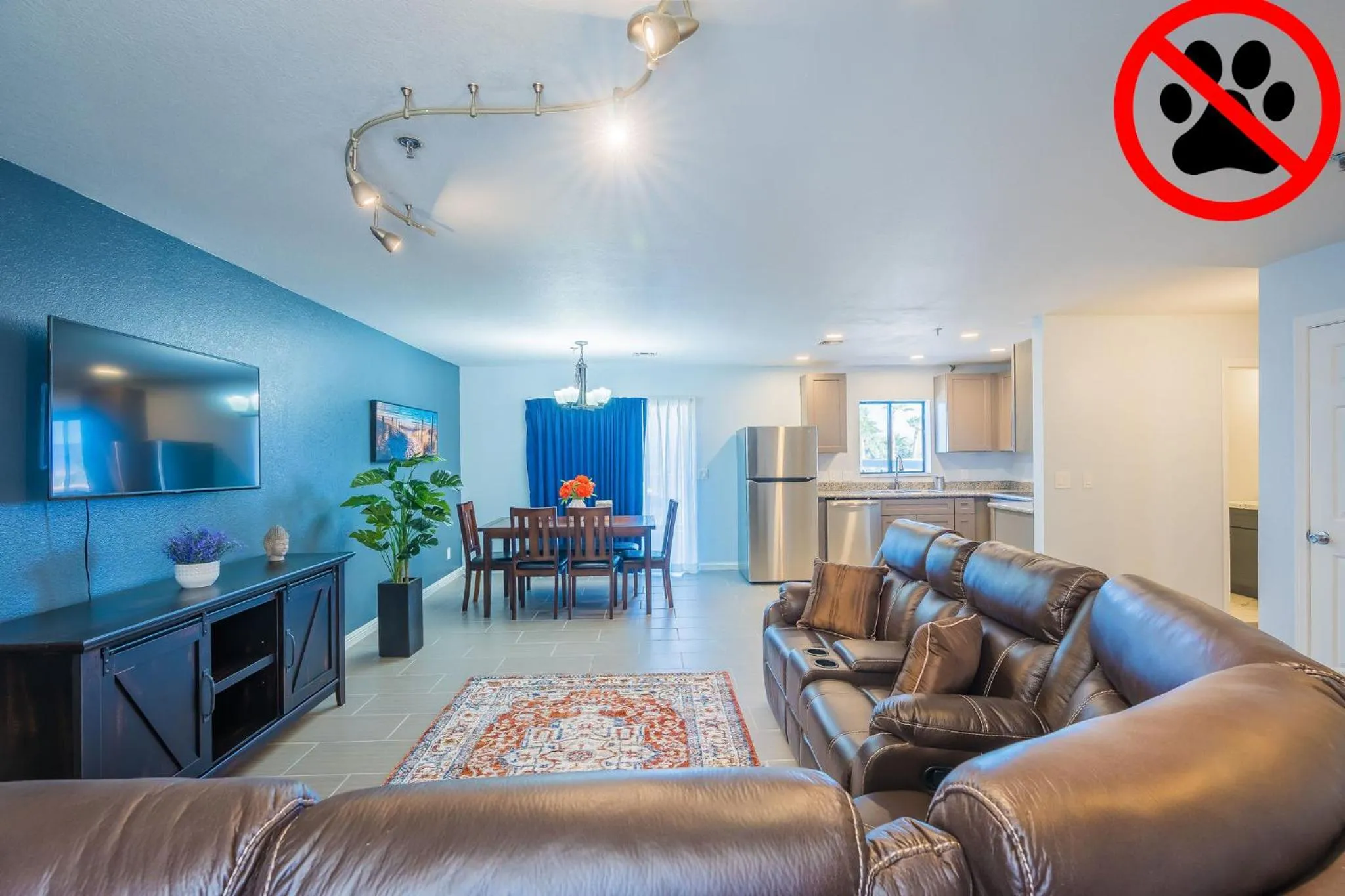 Living room in Rio Del Sol Inn Needles