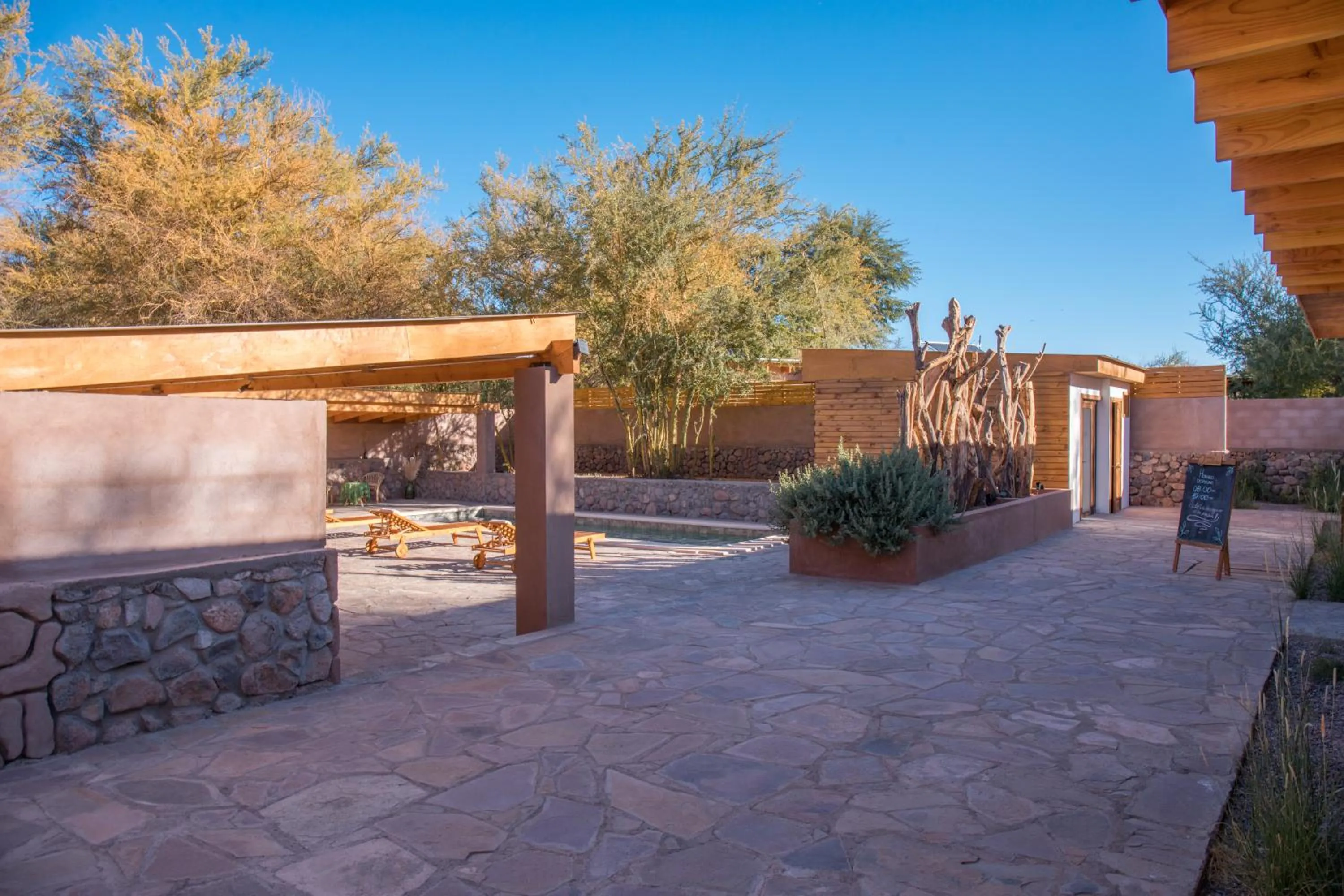 Property building in Lodge Quelana