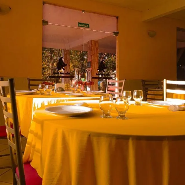 Restaurant/places to eat in Delta Park Hotel