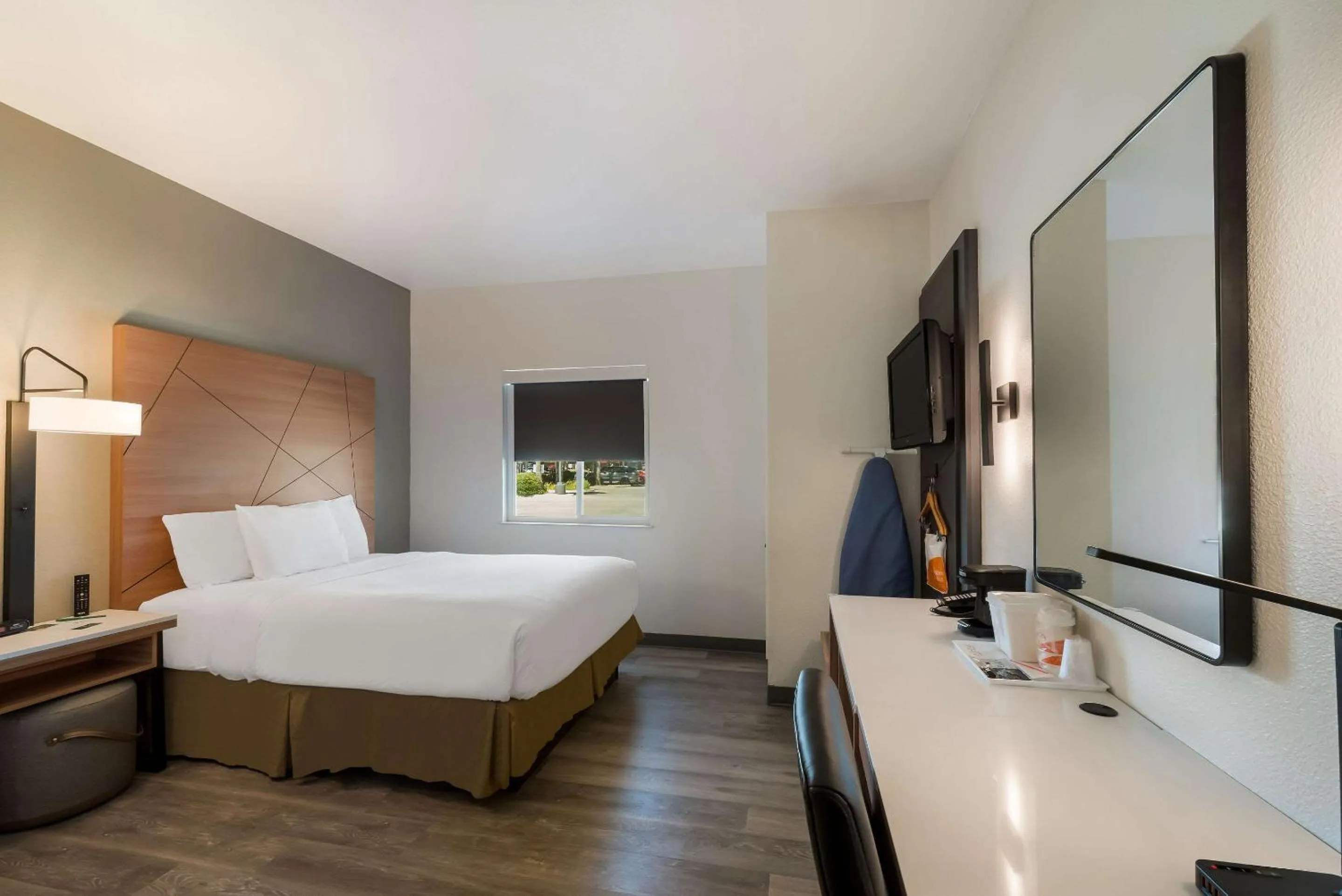 Bedroom, Bed in Quality Inn Yuba City-Marysville