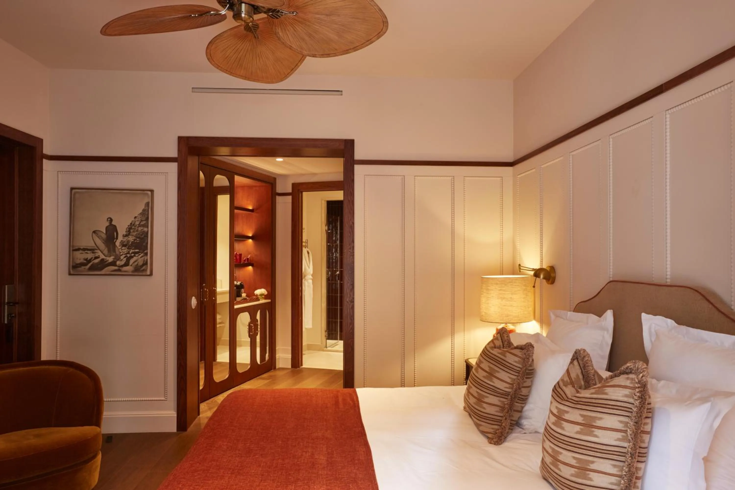 Bed in Hotel de Silhouette