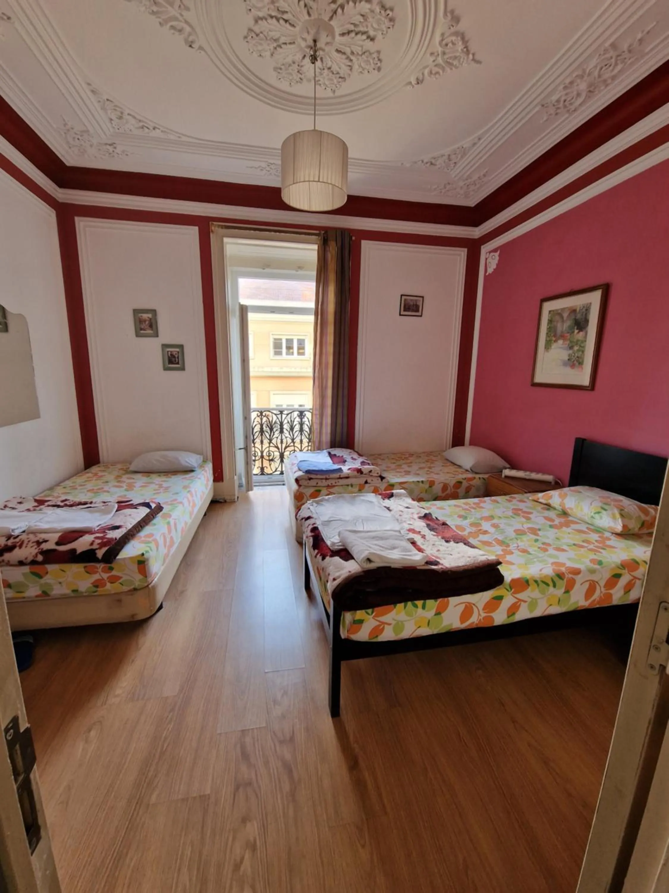 Photo of the whole room, Bed in Alojamento Local Private Accommodation