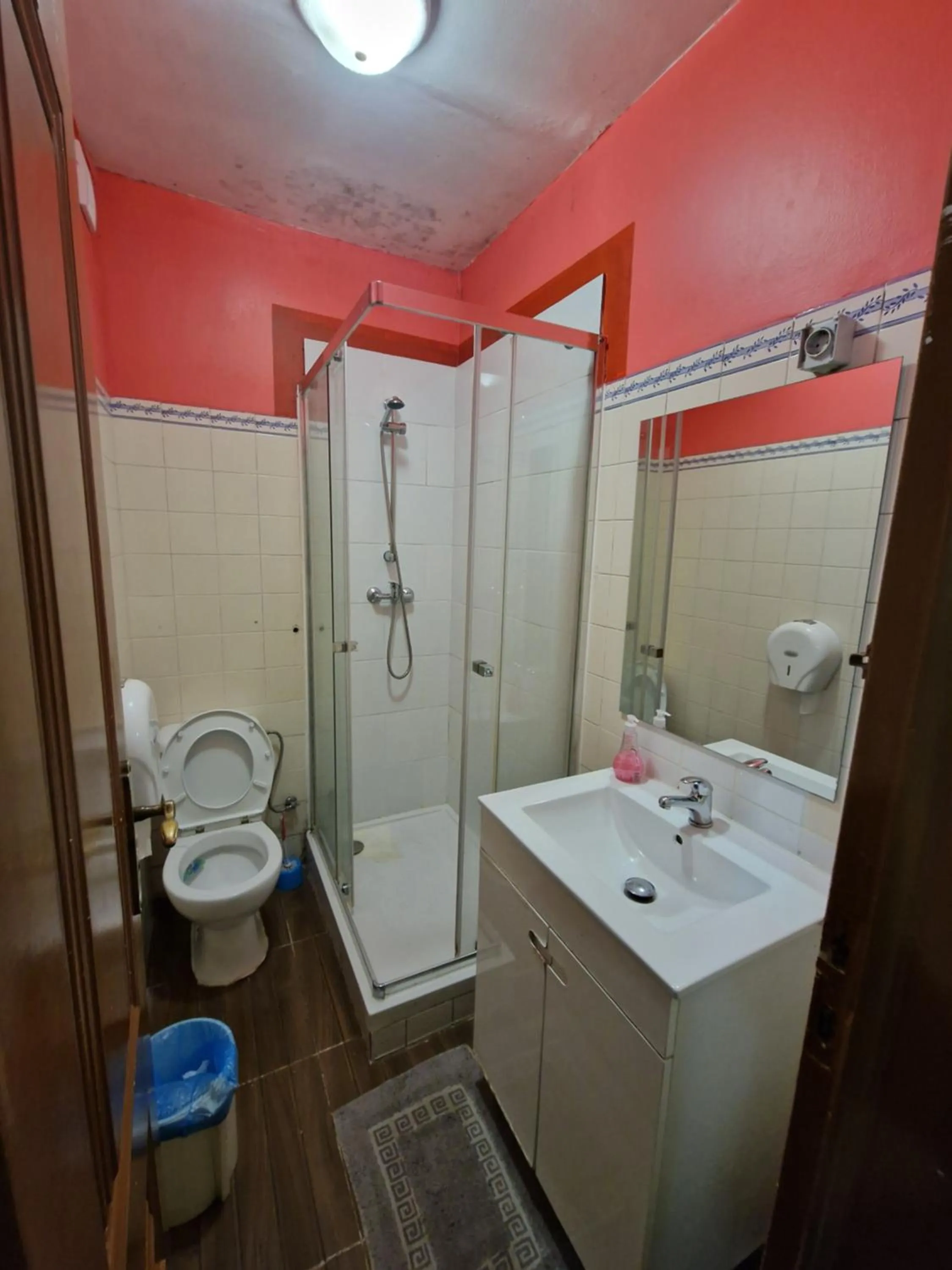 Bathroom in Alojamento Local Private Accommodation