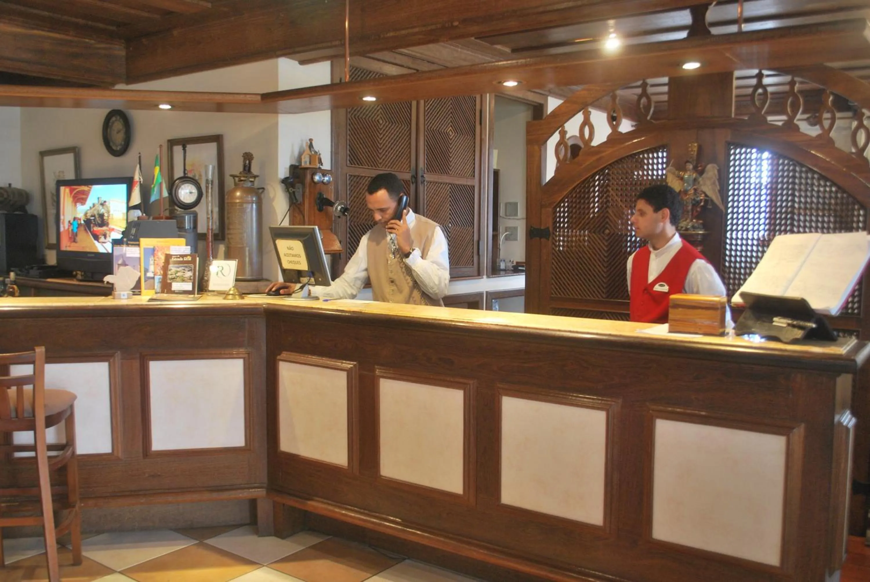 Staff in Hotel Pousada do Arcanjo