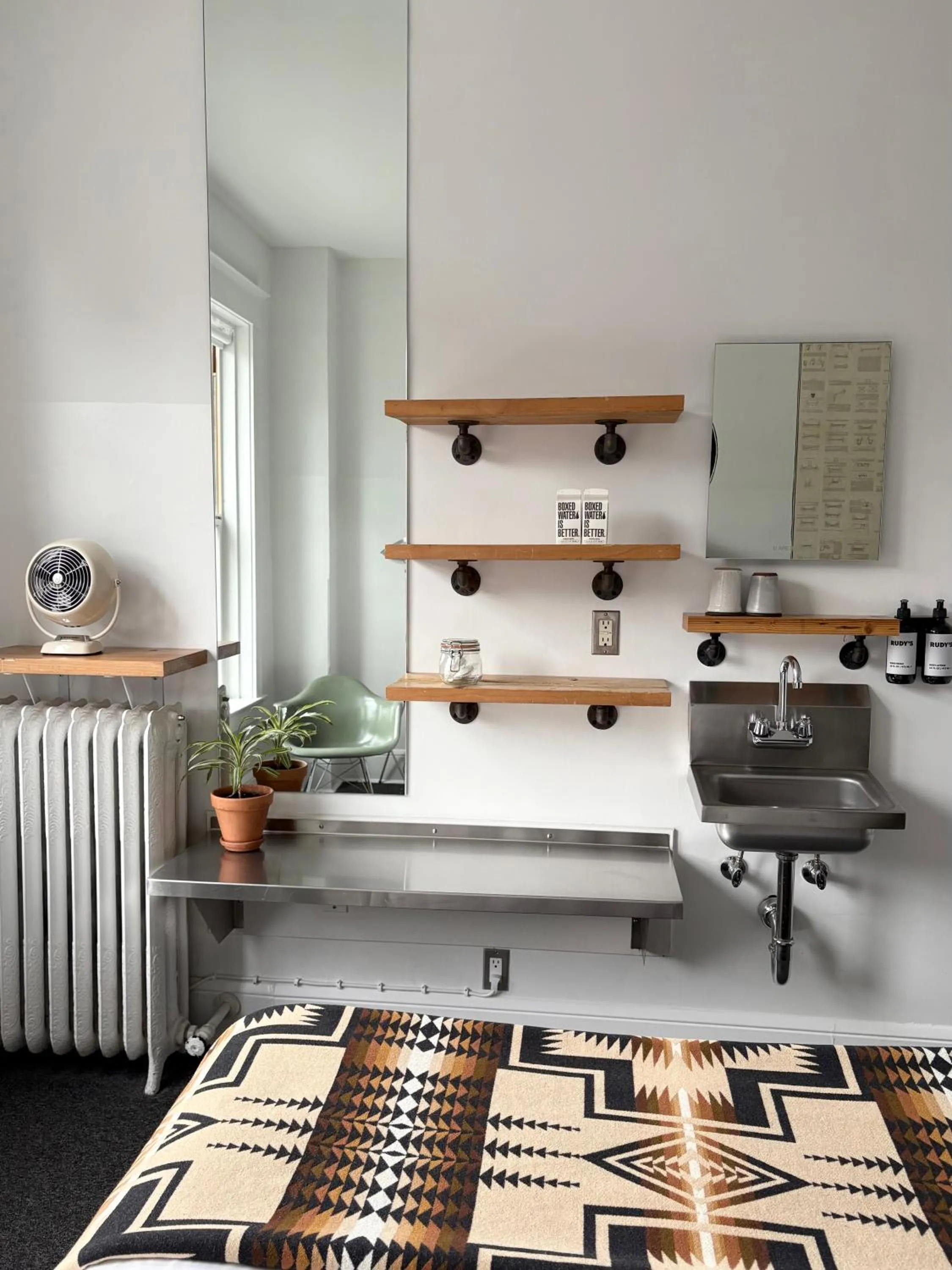 Bedroom in Ace Hotel Seattle