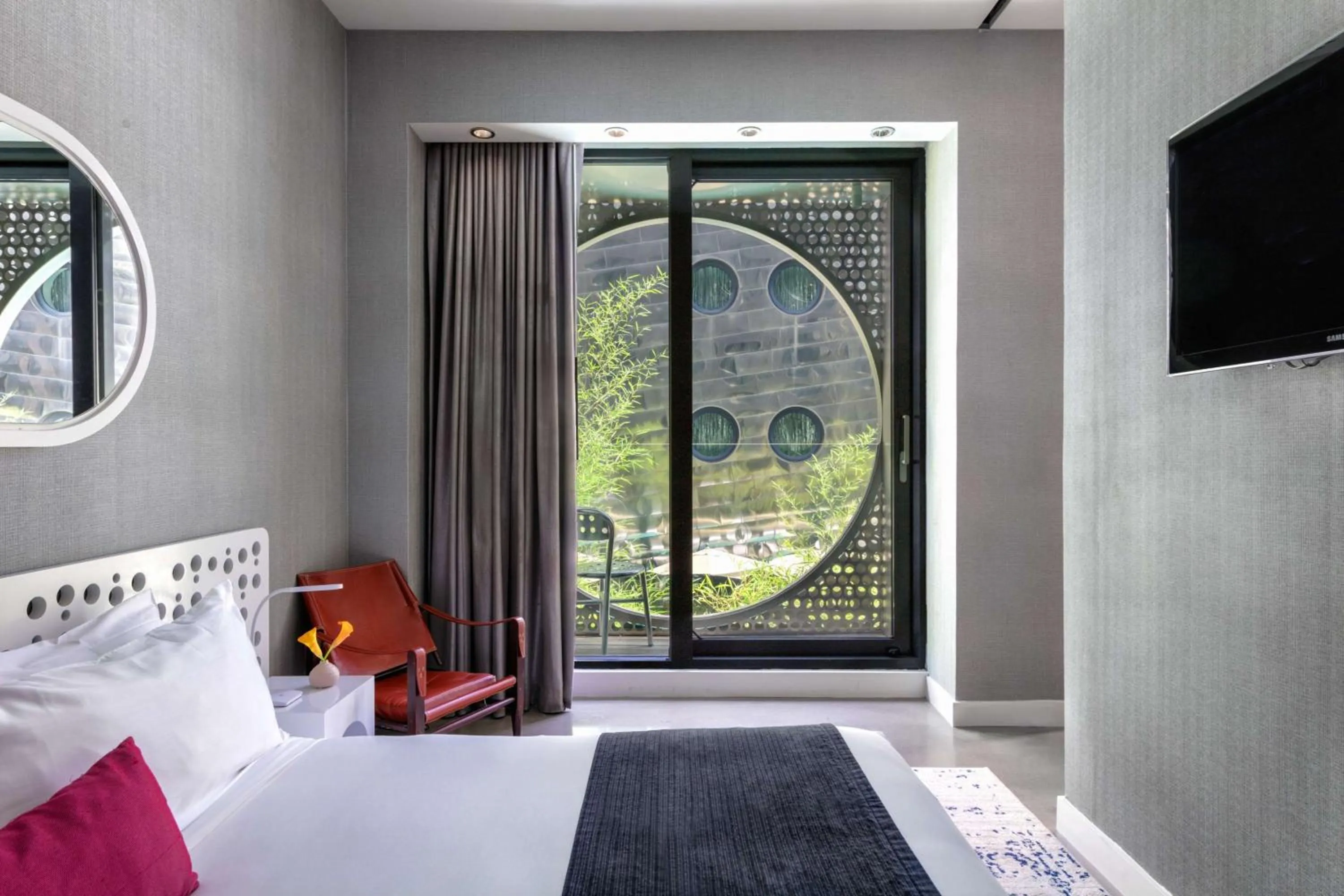 Photo of the whole room, Bed in Dream Downtown, by Hyatt