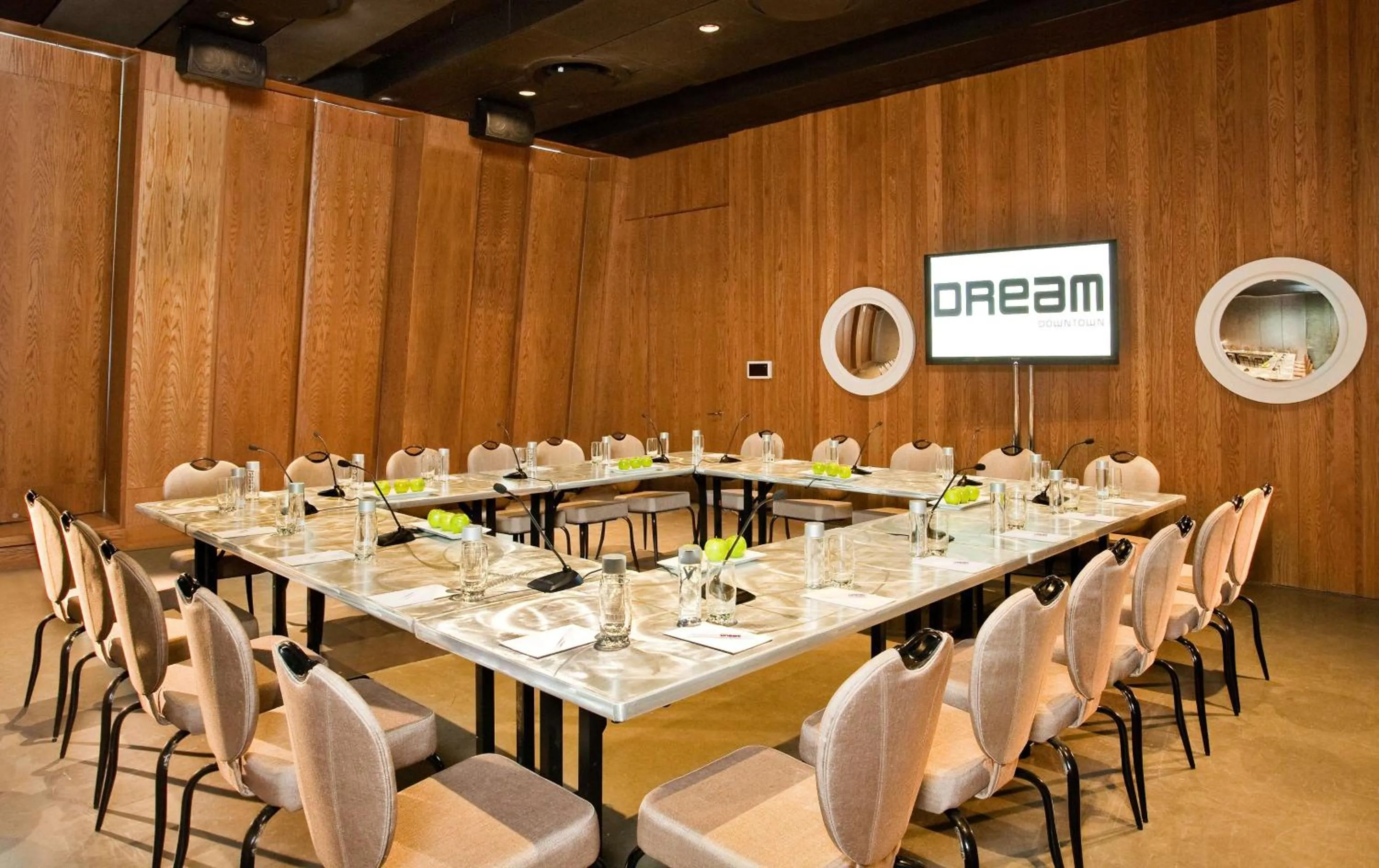 Meeting/conference room in Dream Downtown, by Hyatt