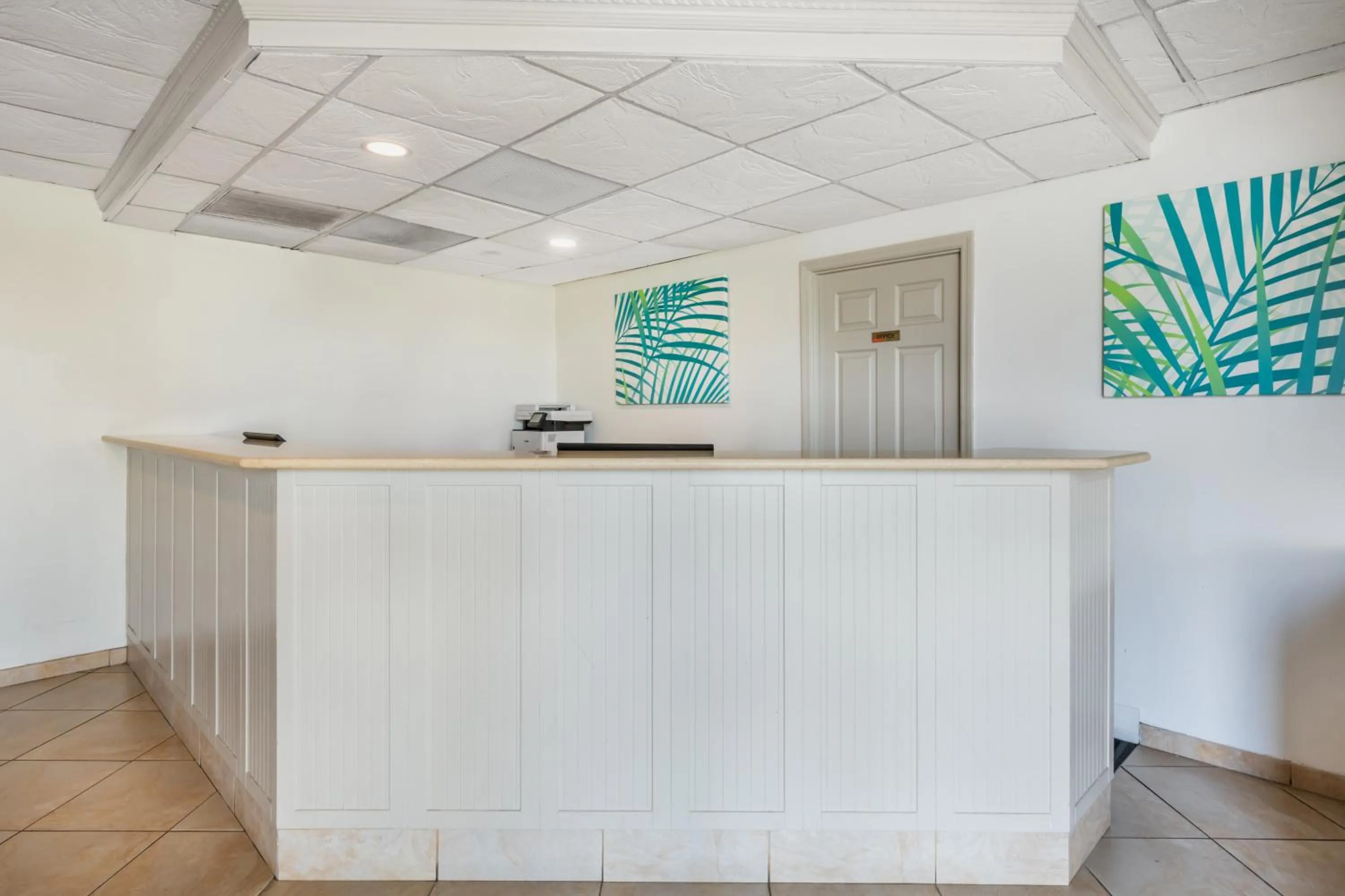 Lobby or reception in Tropical Winds Resort Hotel