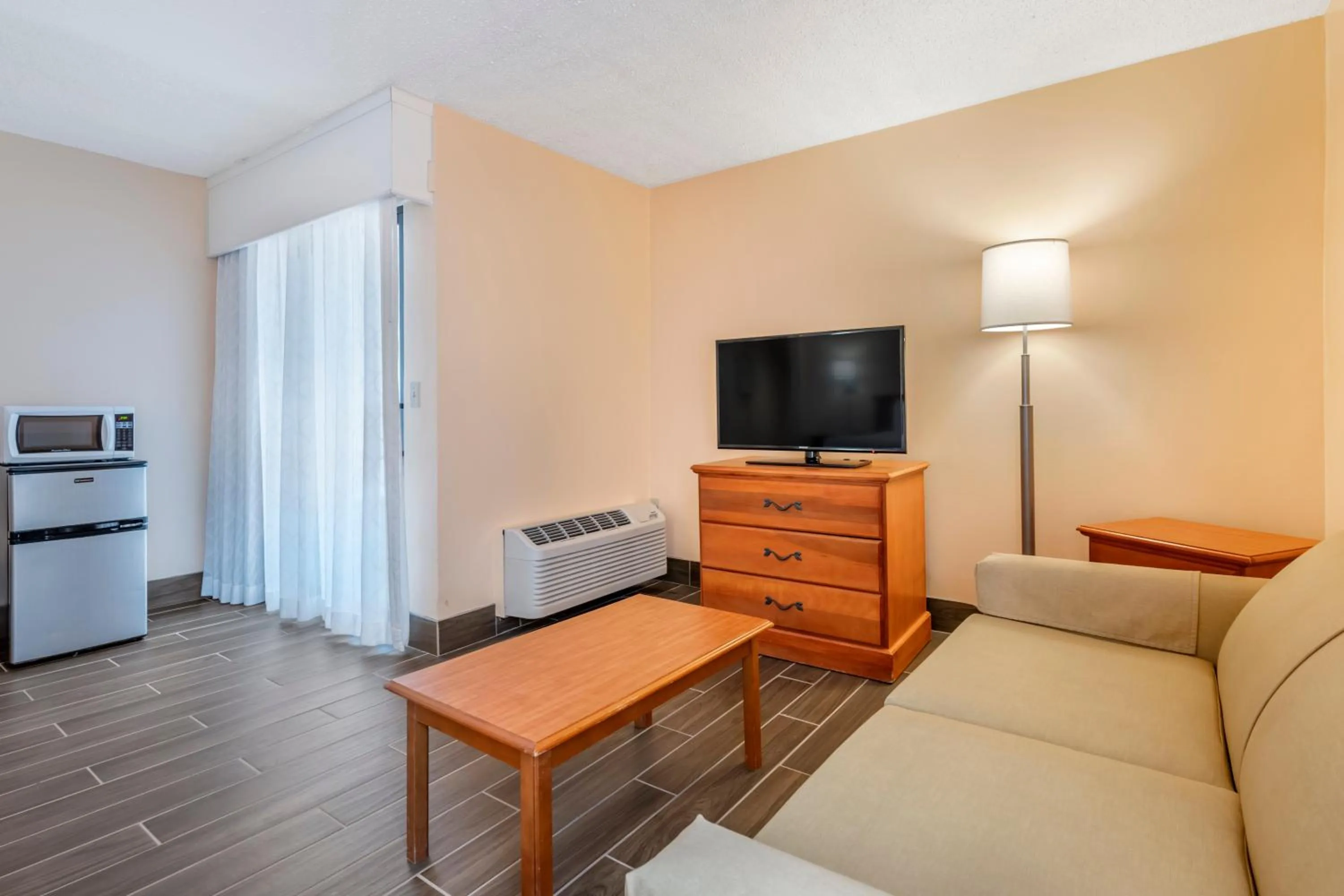 Photo of the whole room in Tropical Winds Resort Hotel