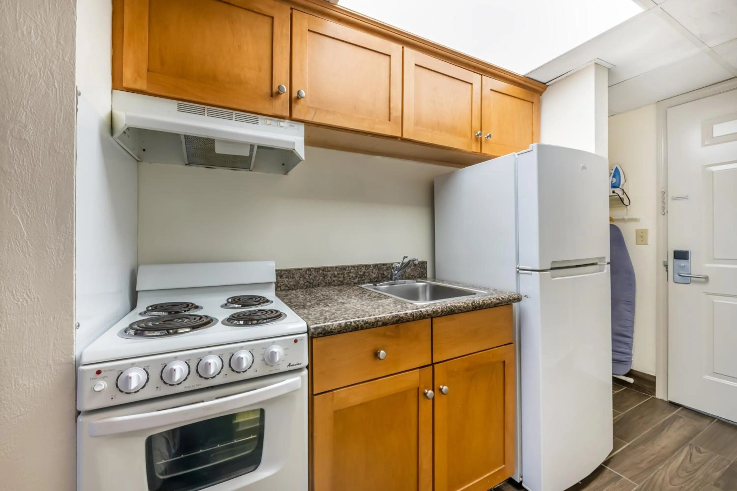 Tropical Winds Resort Hotel