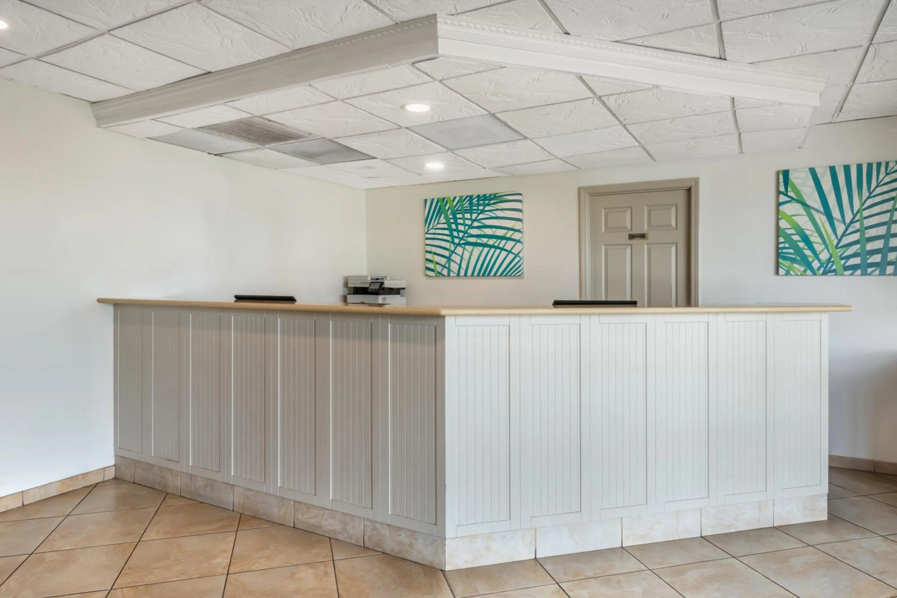 Lobby or reception in Tropical Winds Resort Hotel