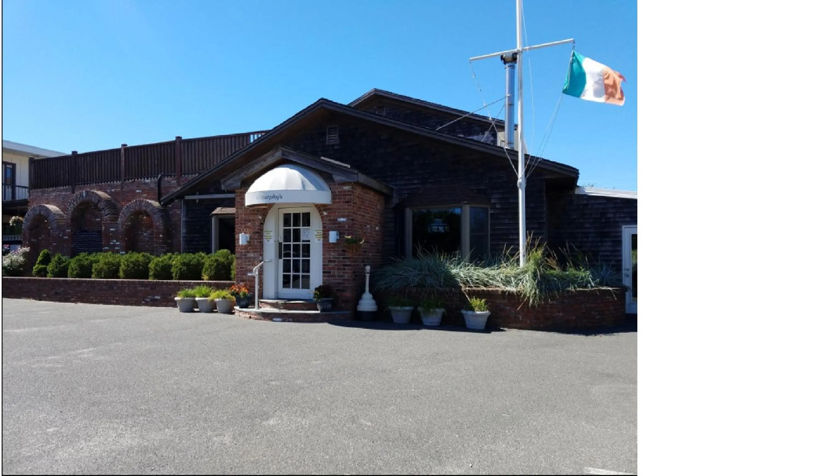 Restaurant/places to eat in Kenny's Tipperary Inn