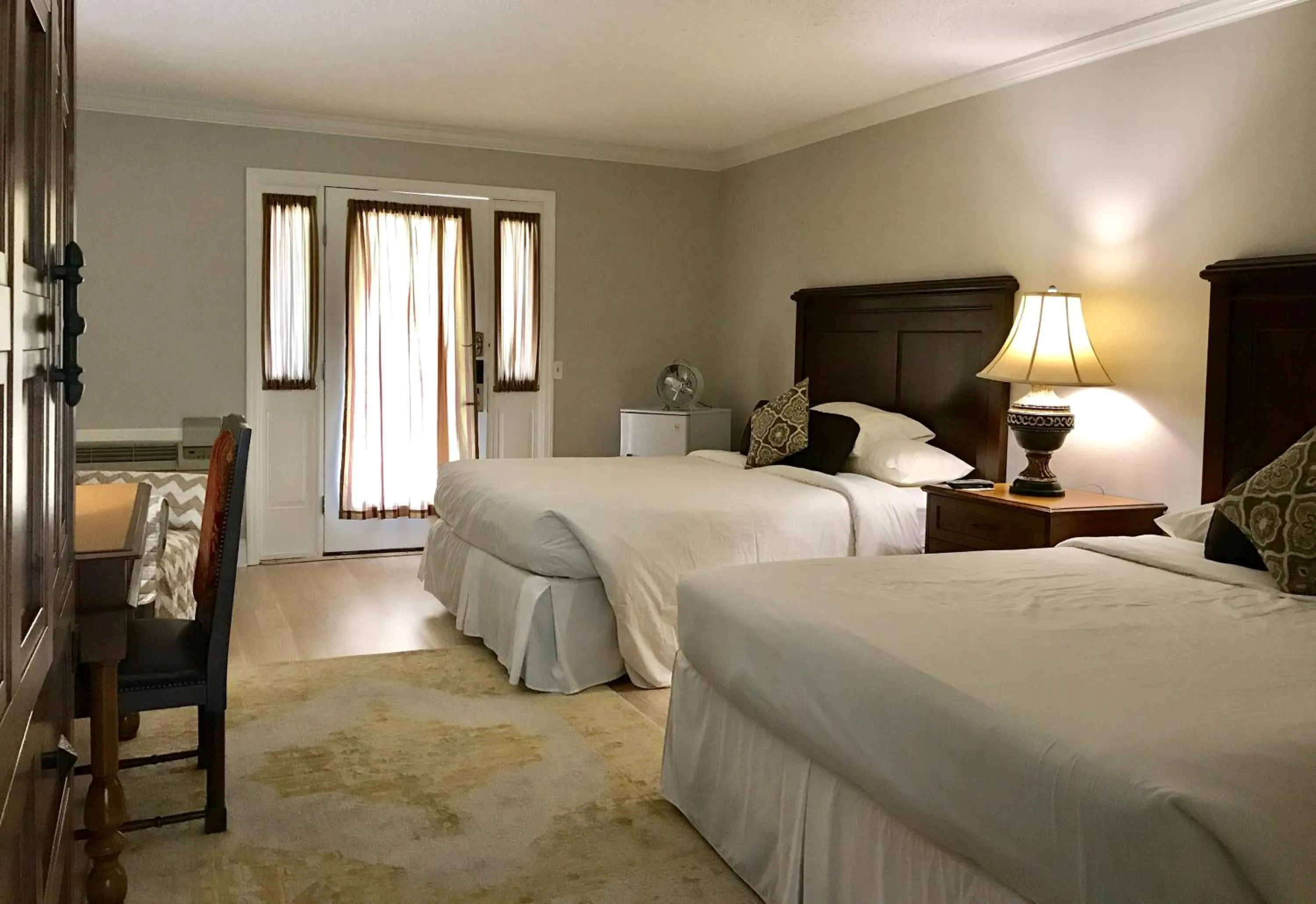 Bedroom, Bed in Kenny's Tipperary Inn