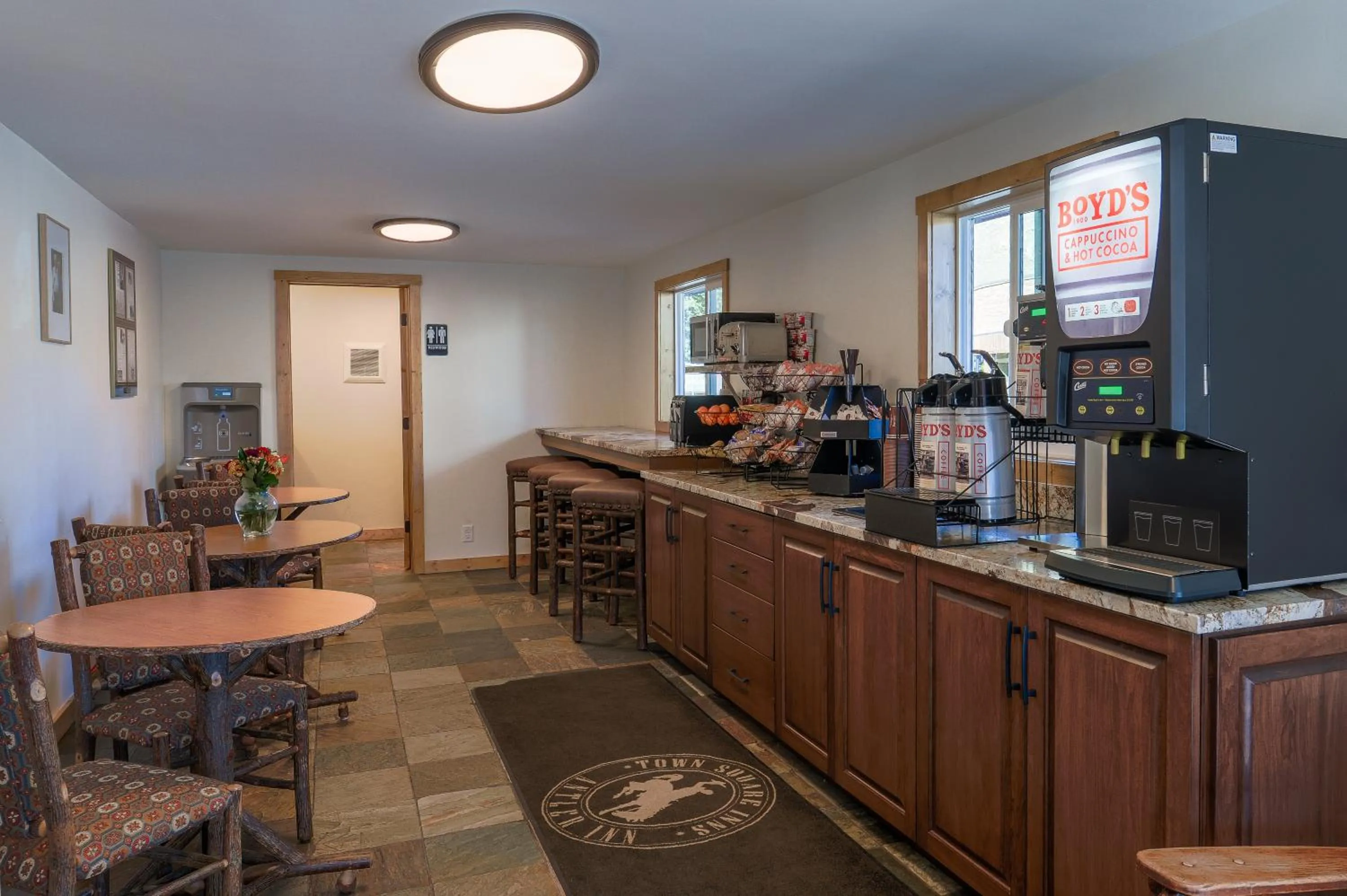 Coffee/tea facilities in Antler Inn