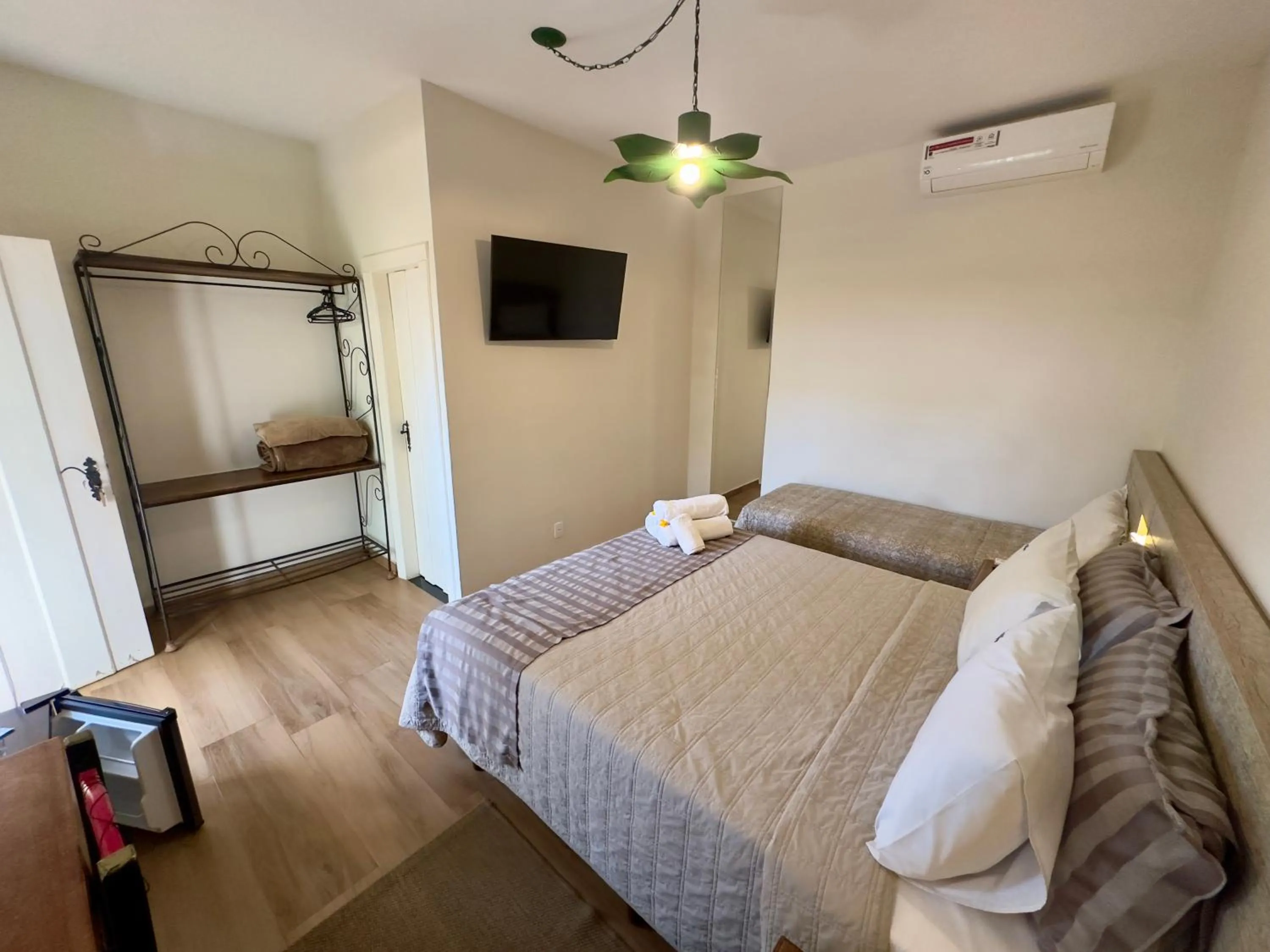 Bedroom, Bed in Pousada Villa Alferes