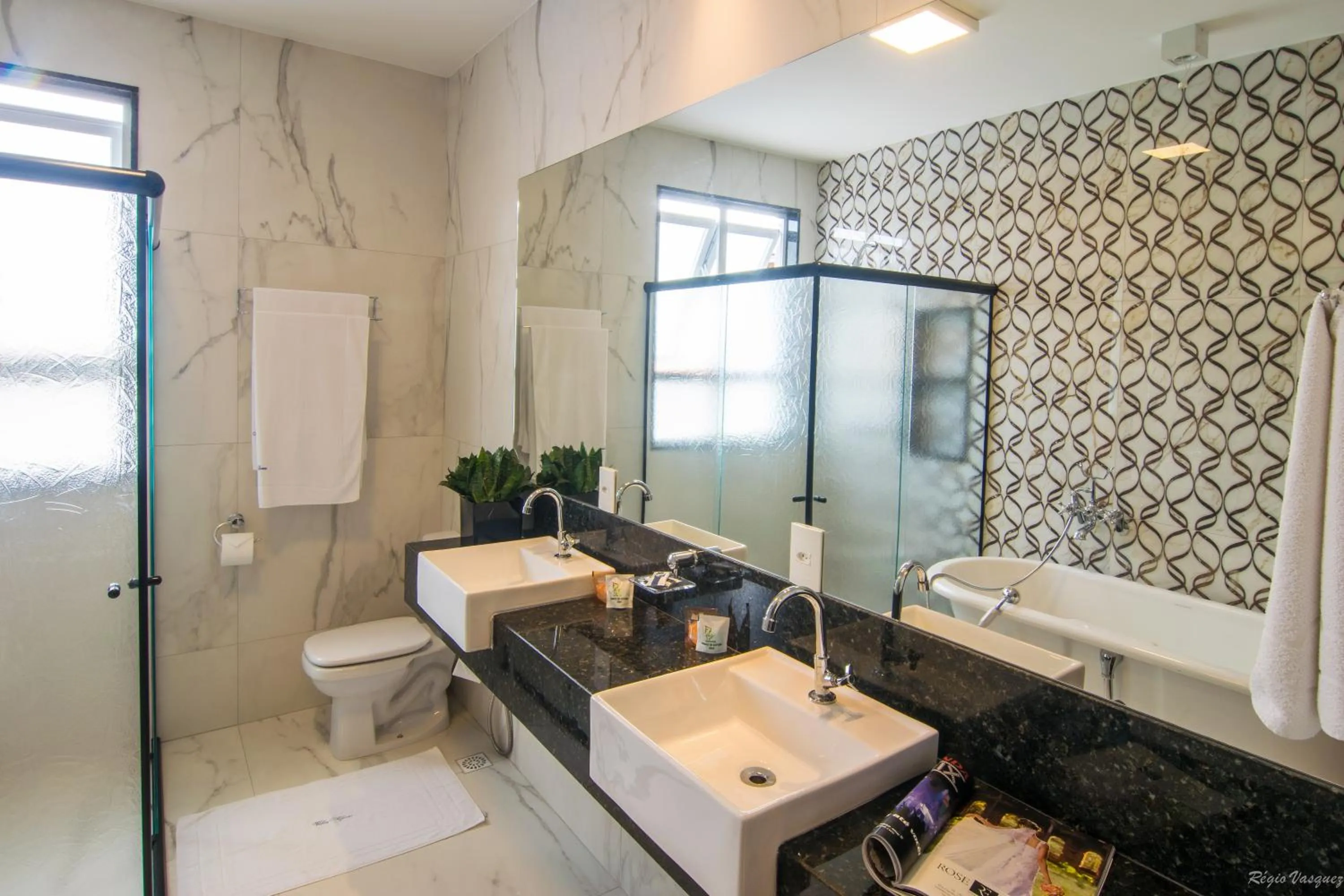 Bathroom in Pousada Villa Alferes