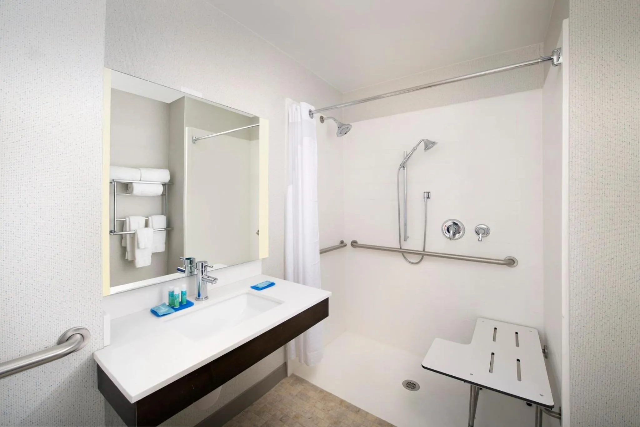 Bathroom in Holiday Inn Express & Suites Baltimore - BWI Airport North by IHG