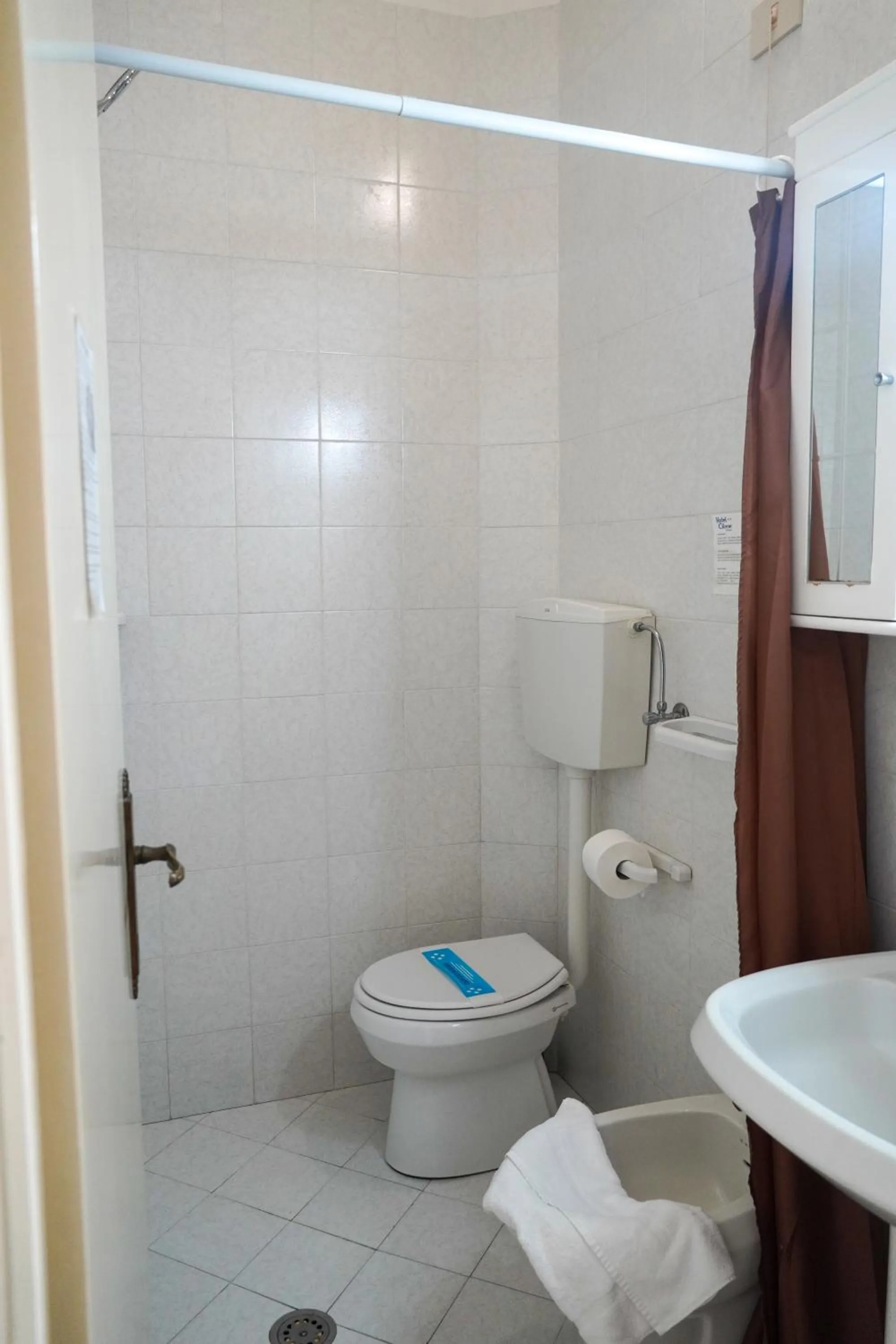 Shower in Hotel Cilene