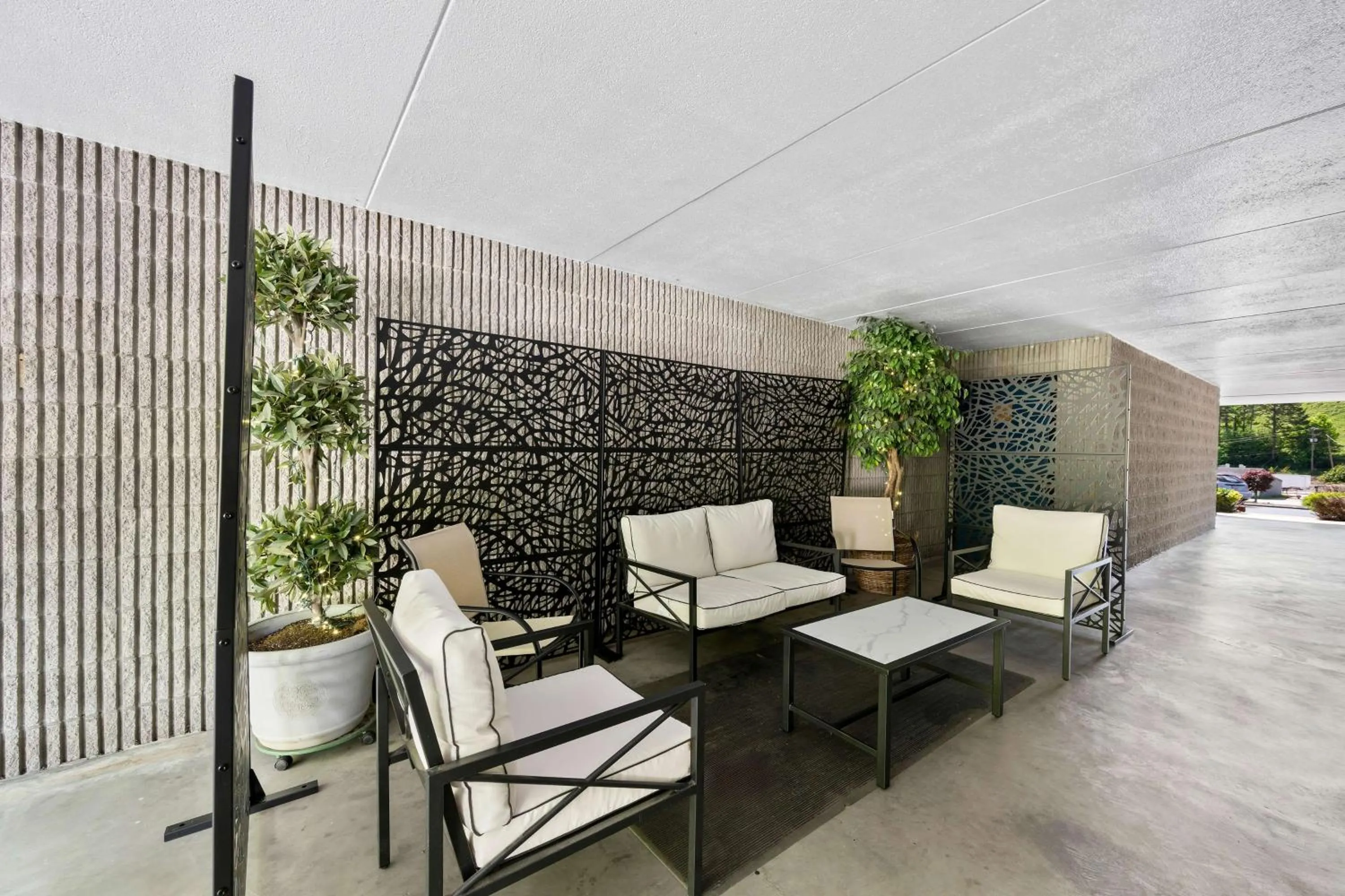 Property building in Best Western Corbin Inn