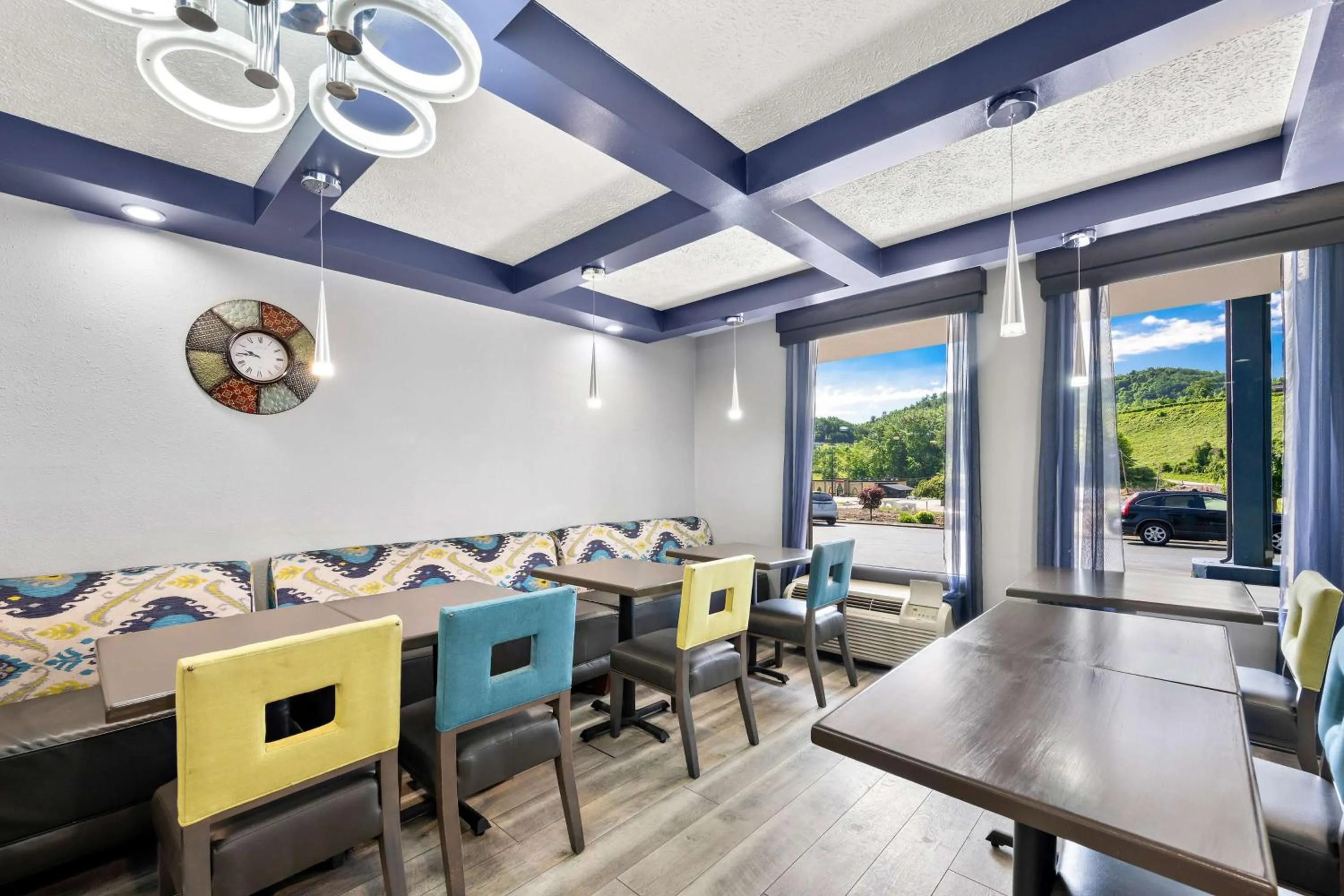 Breakfast in Best Western Corbin Inn