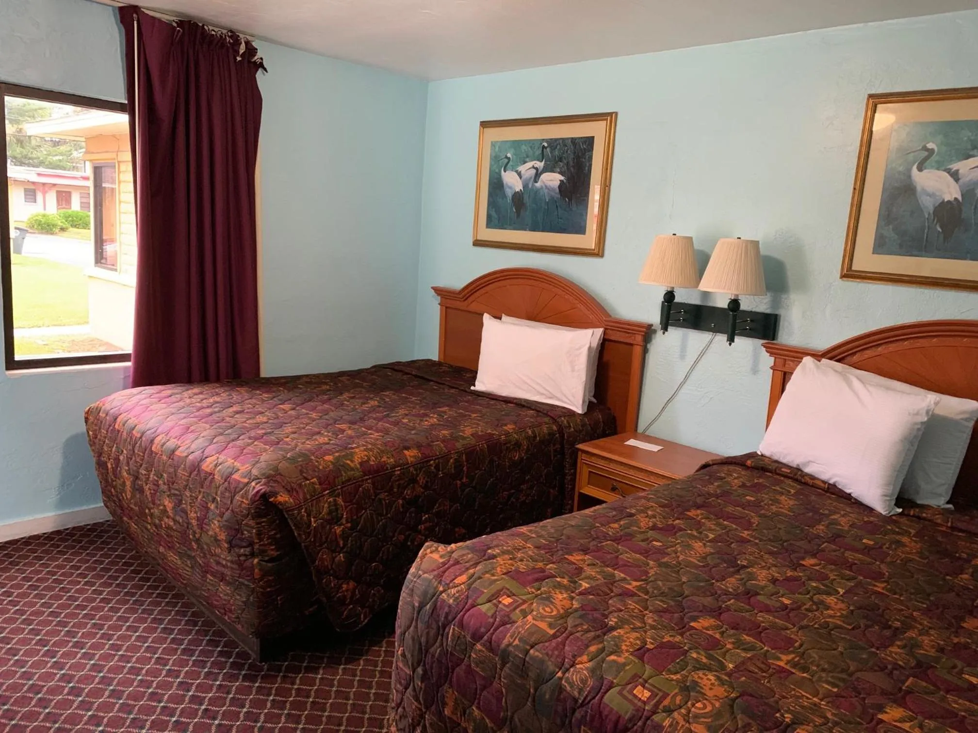 Bed in Travel Inn Daytona