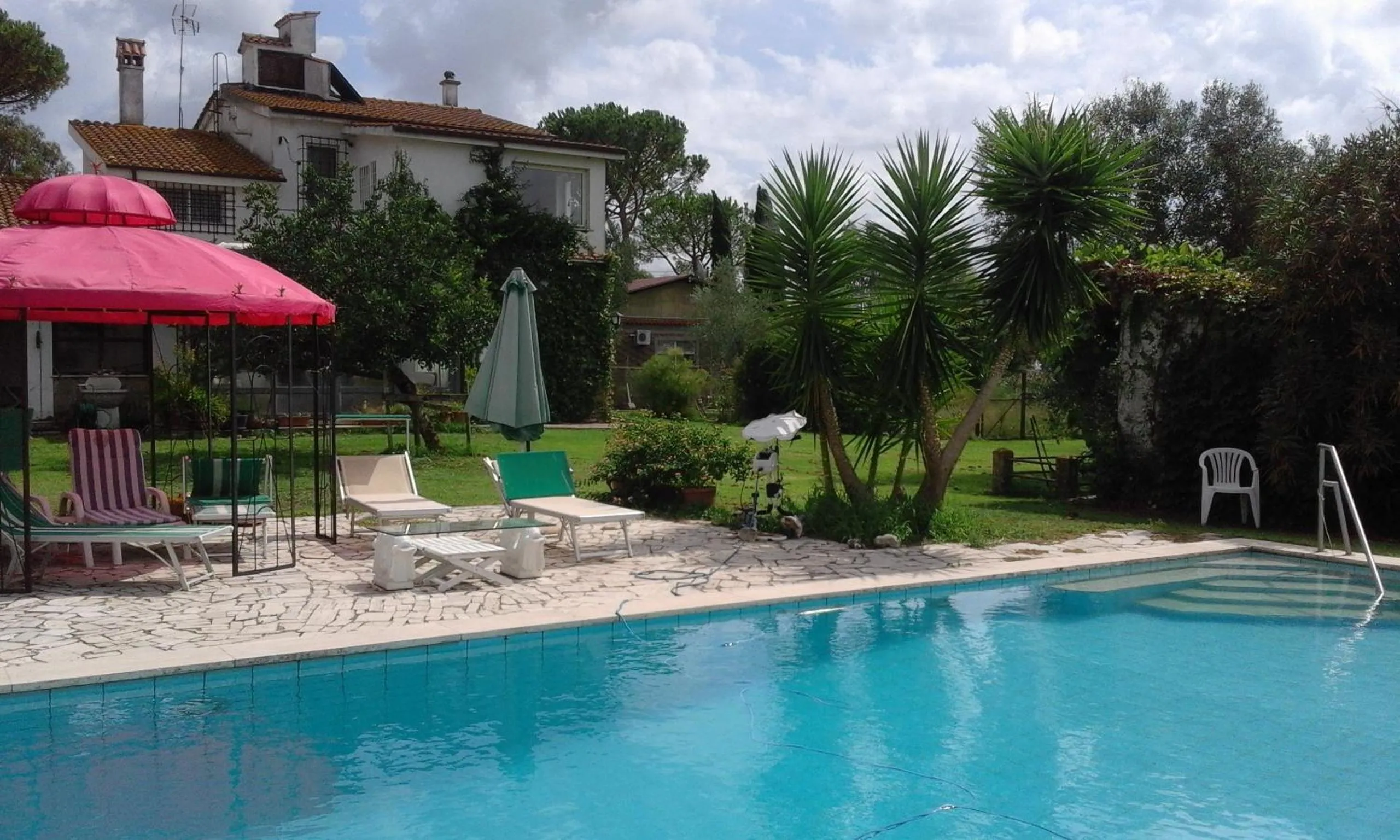 Garden view in Poderi di Tragliatella