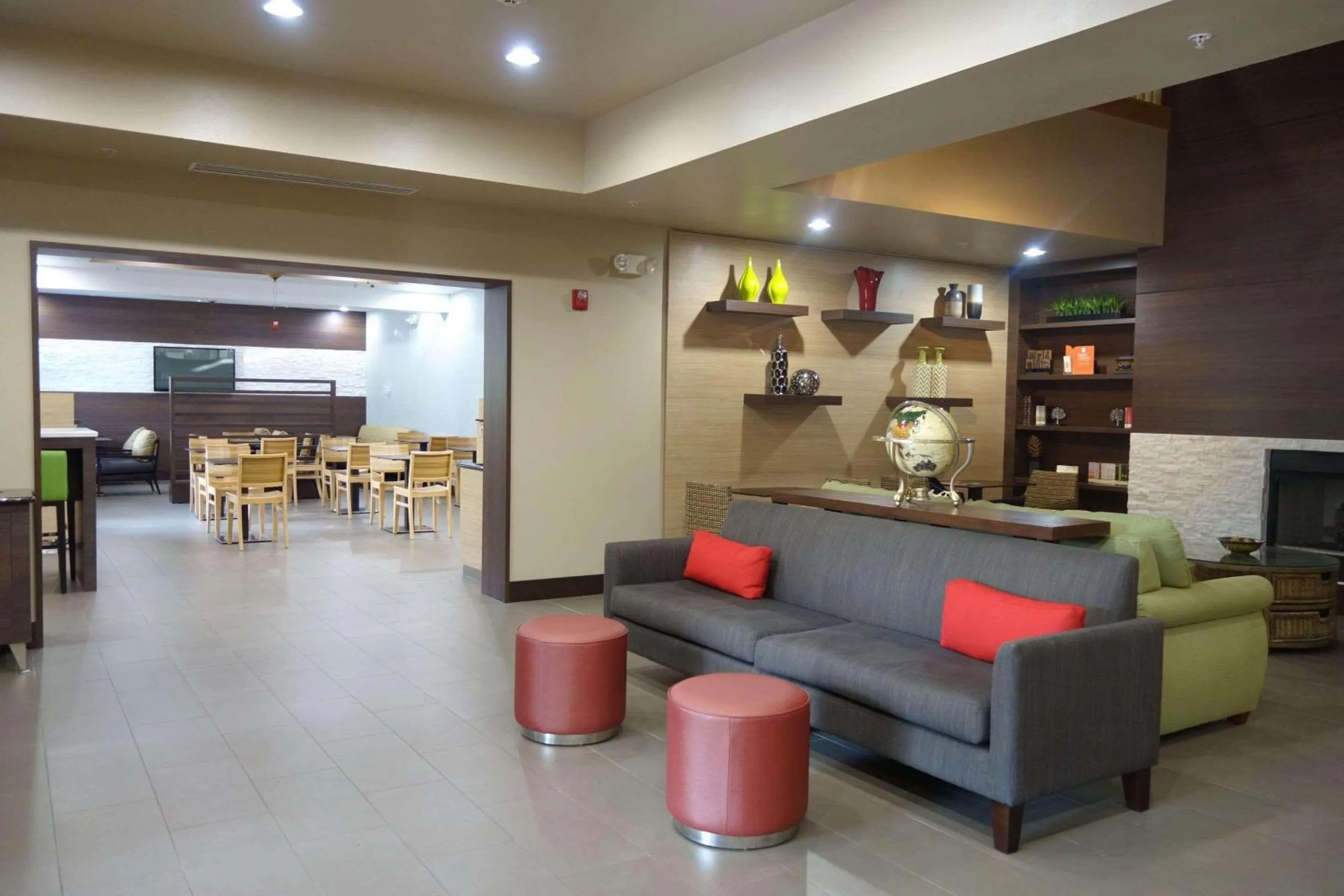 Lobby or reception in Country Inn & Suites by Radisson, Gainesville, FL