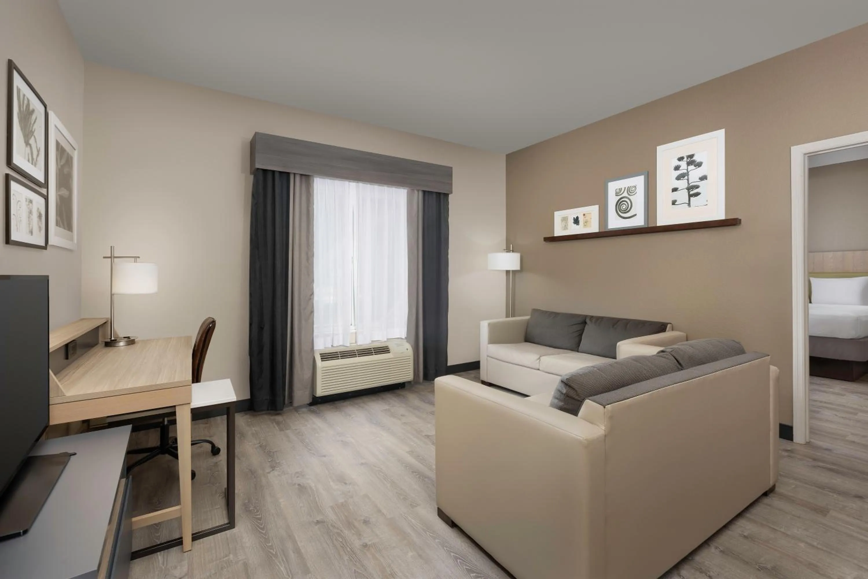 Bed in Country Inn & Suites by Radisson, Gainesville, FL