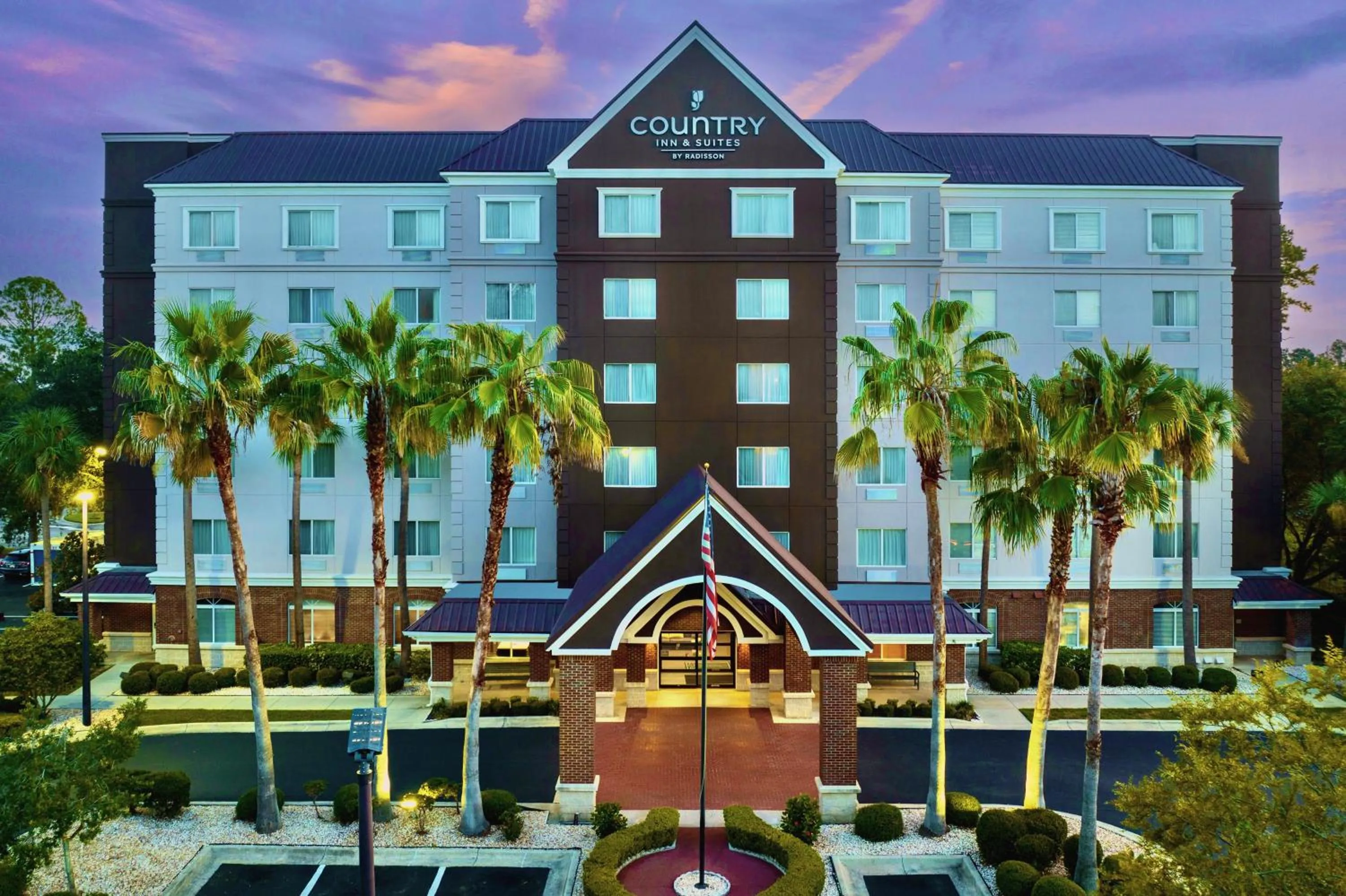 Property building in Country Inn & Suites by Radisson, Gainesville, FL