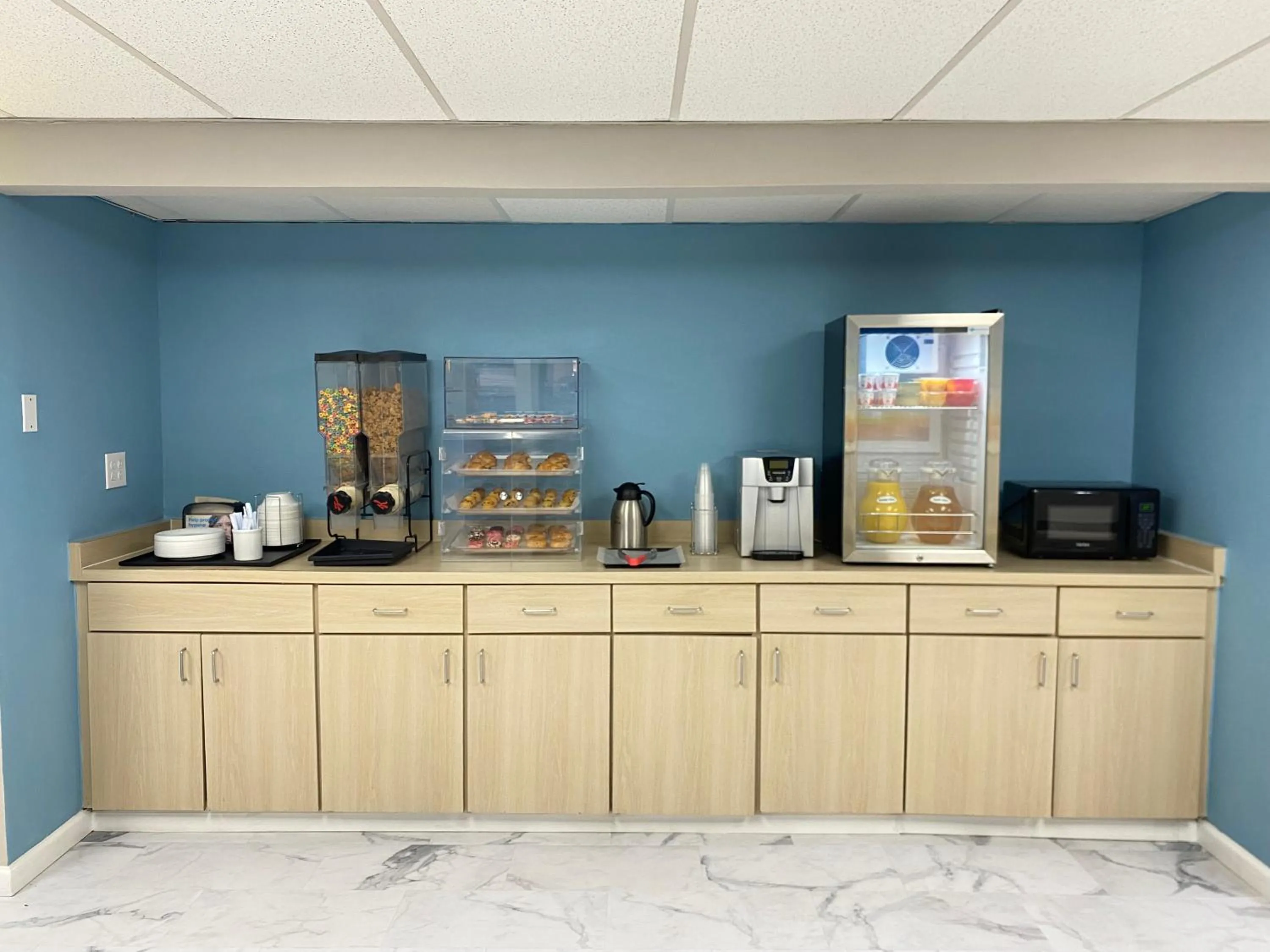 Breakfast in Days Inn by Wyndham Farmington NM