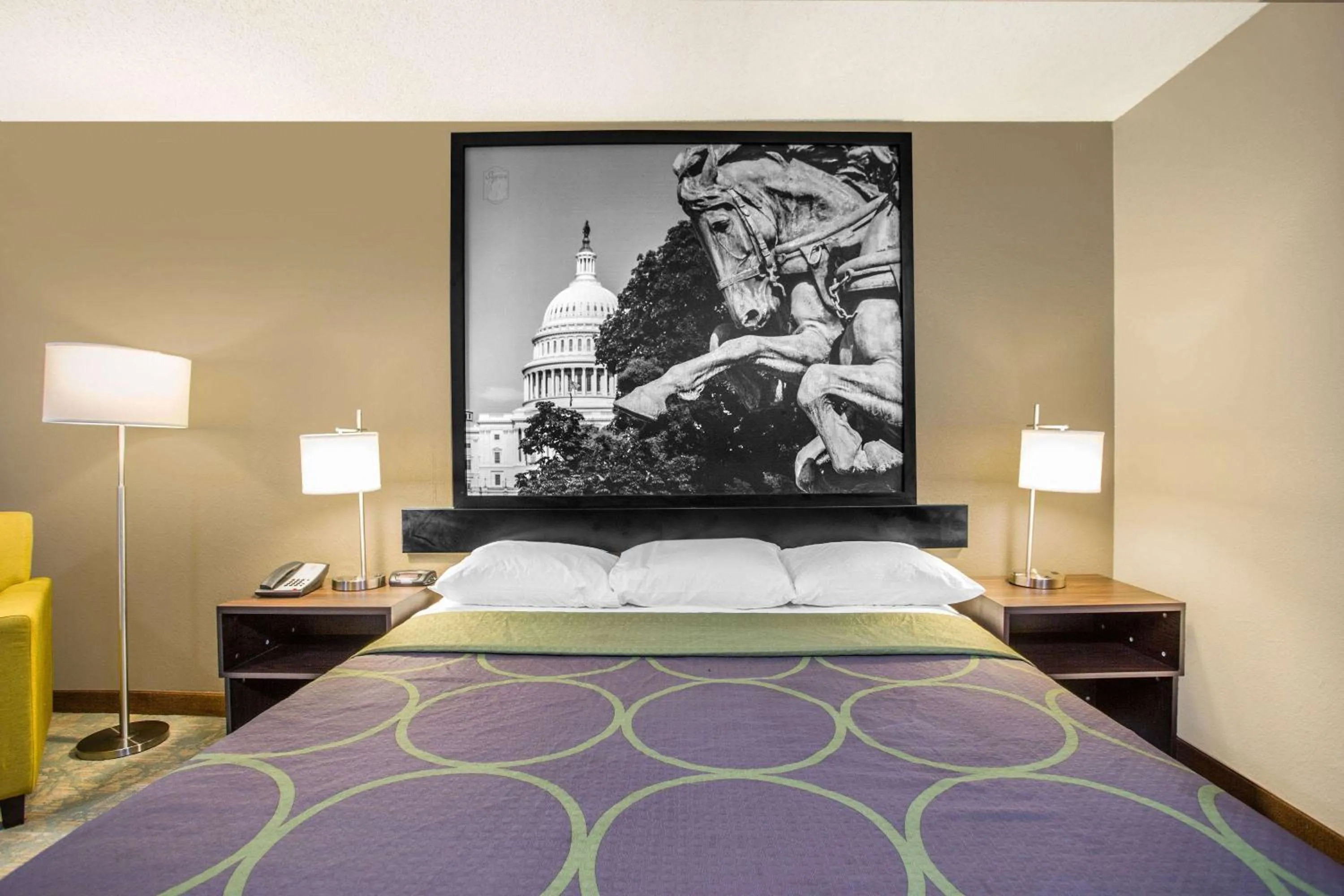 On site in Super 8 by Wyndham Waldorf