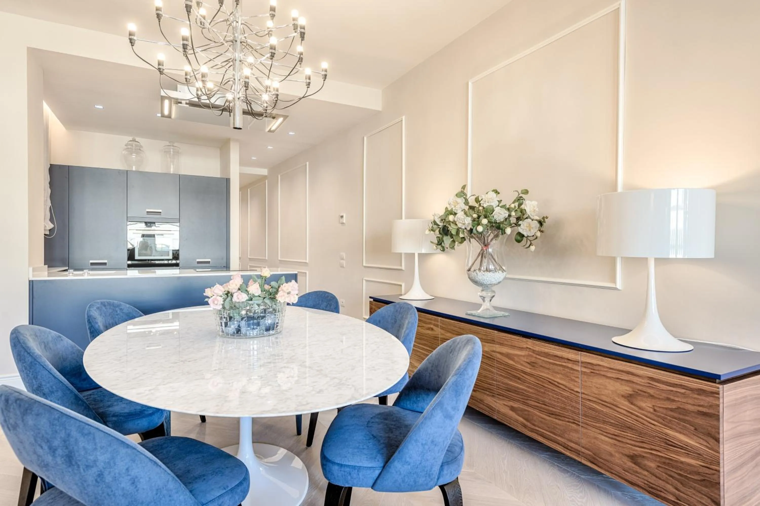 Kitchen or kitchenette in Luxury Blue River by Mmega