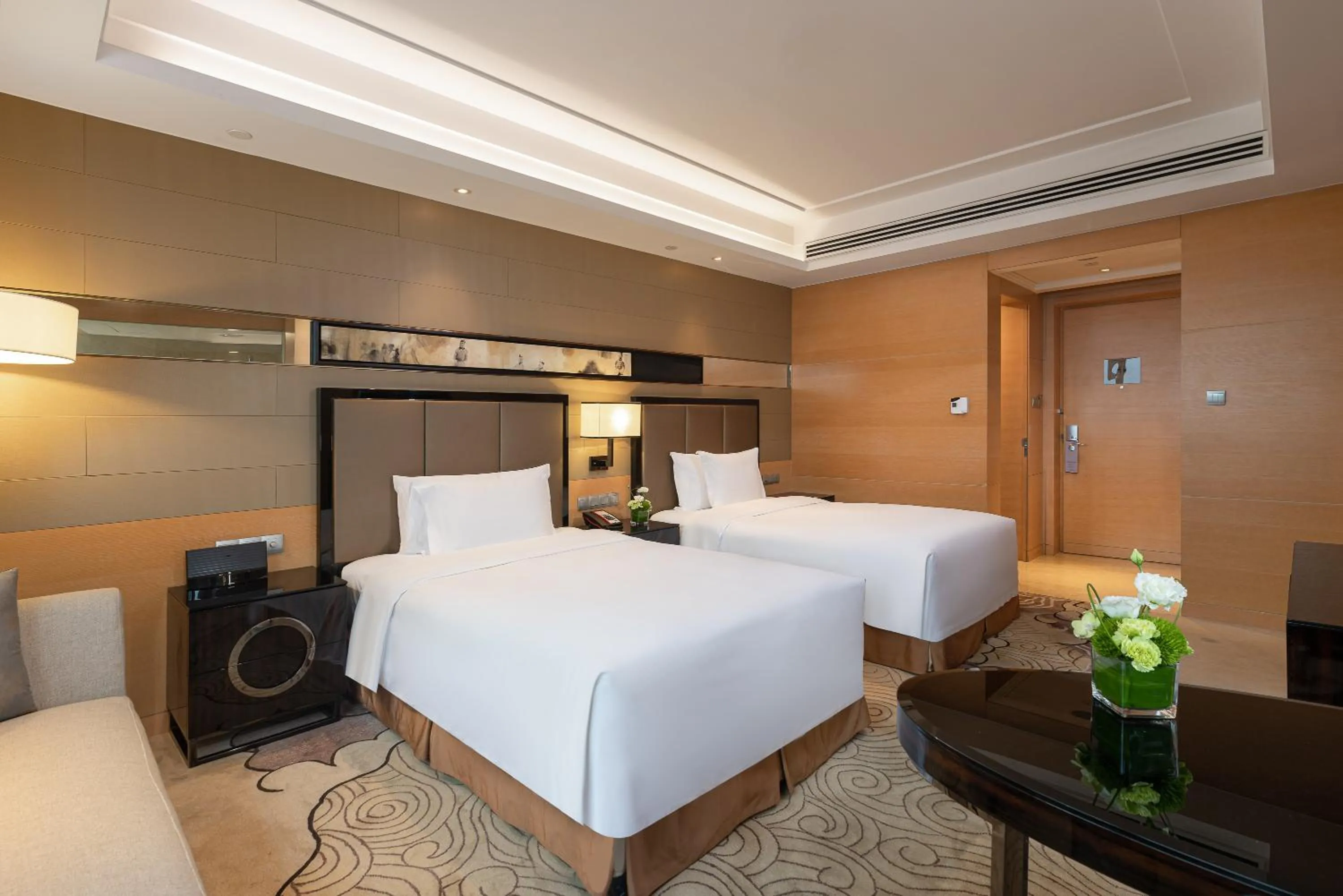 Bed in Crowne Plaza Xi'an by IHG