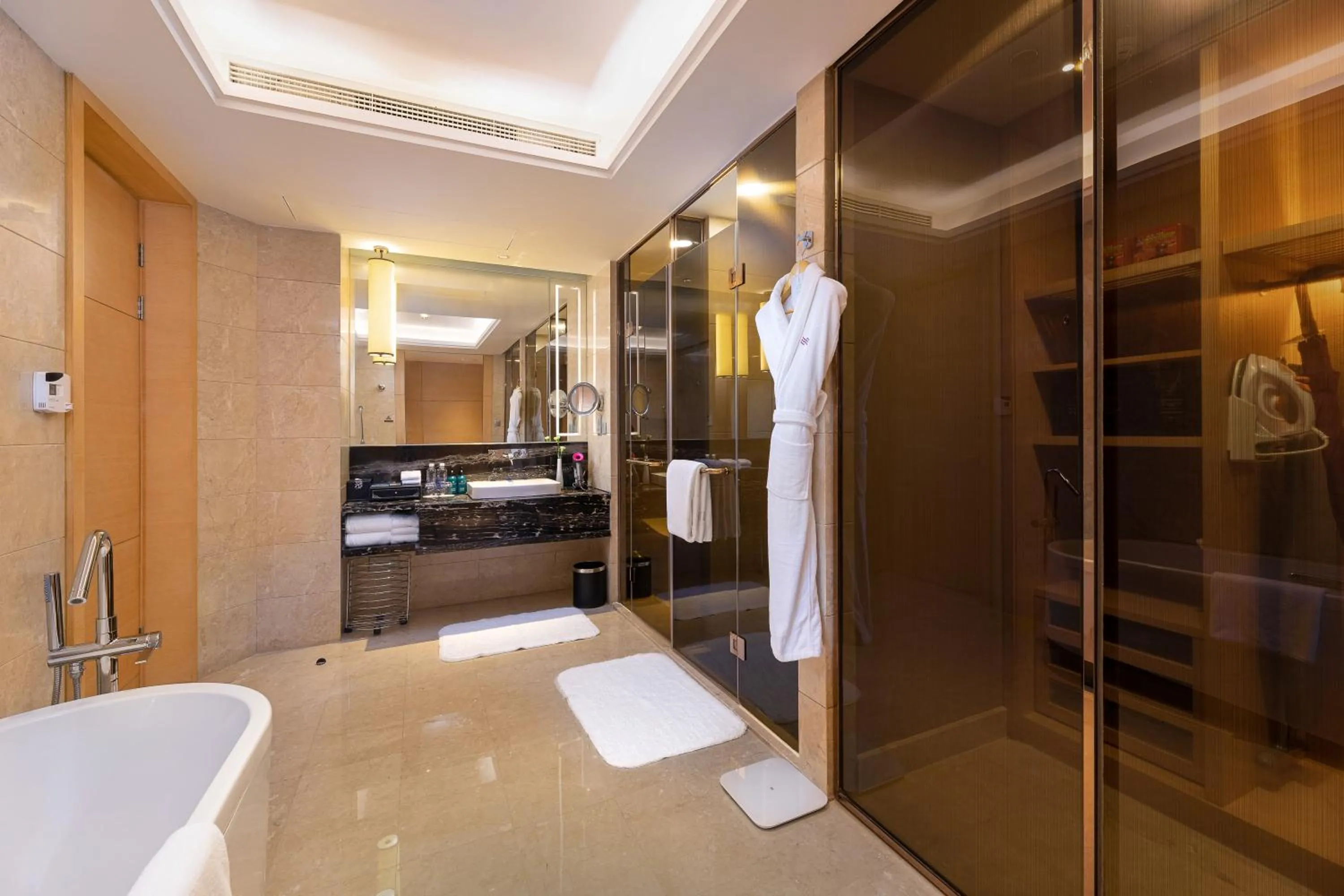 Bathroom in Crowne Plaza Xi'an by IHG