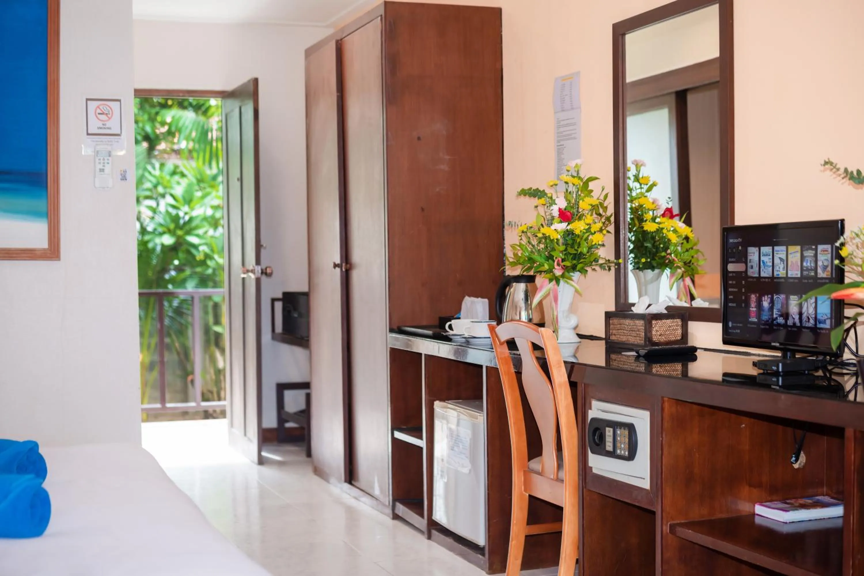 Dining area in The Florist Resort