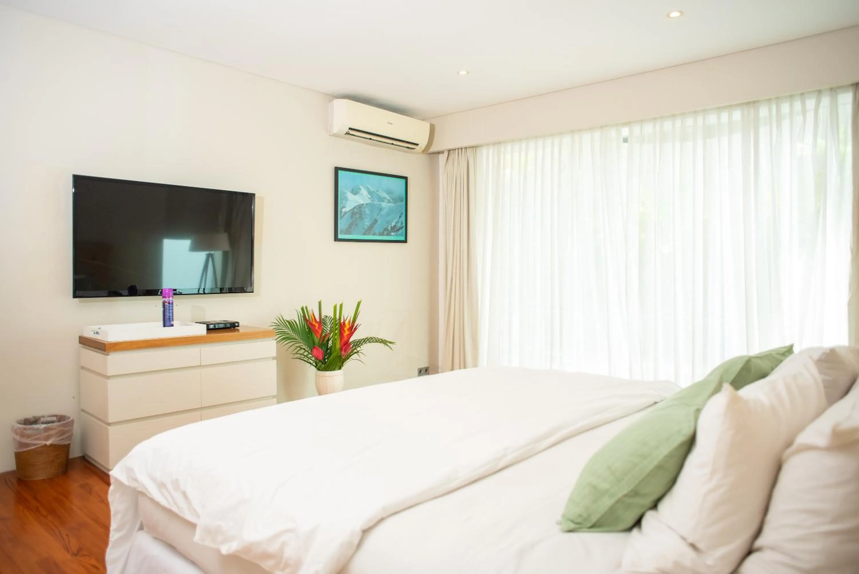 Bathroom, Bed in Sienna Villas Seminyak