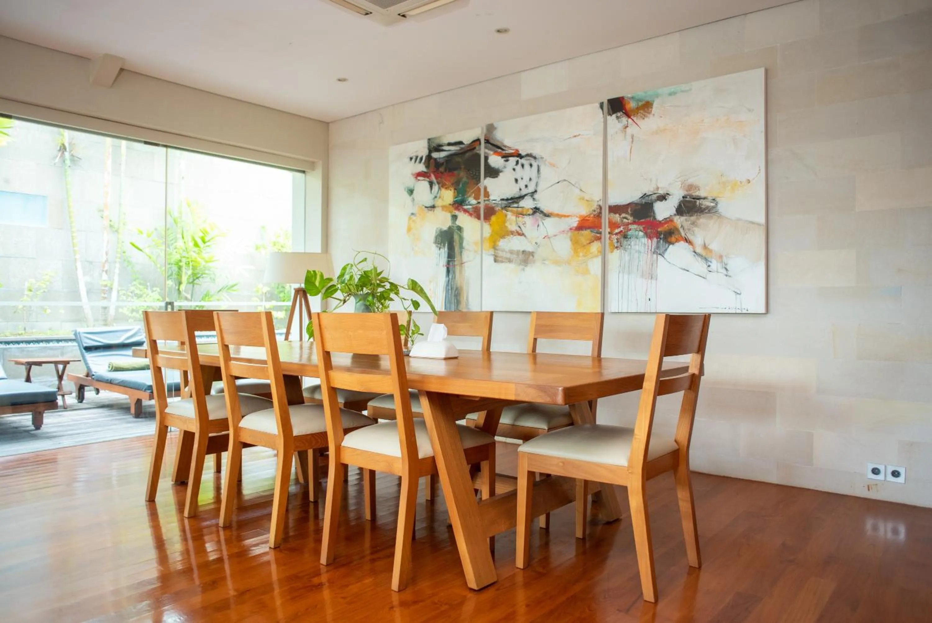 Dining area in Sienna Villas Seminyak
