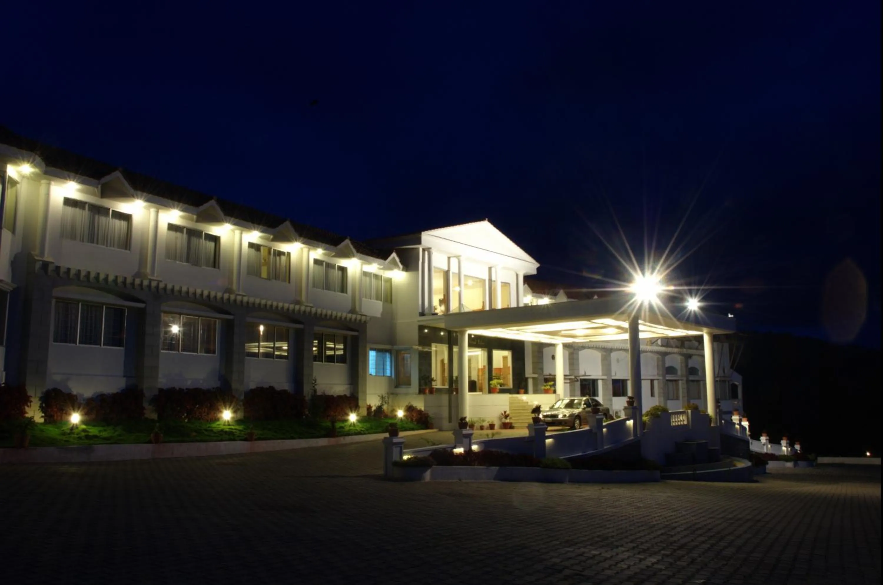 Facade/entrance in Grand Palace Hotel & Spa