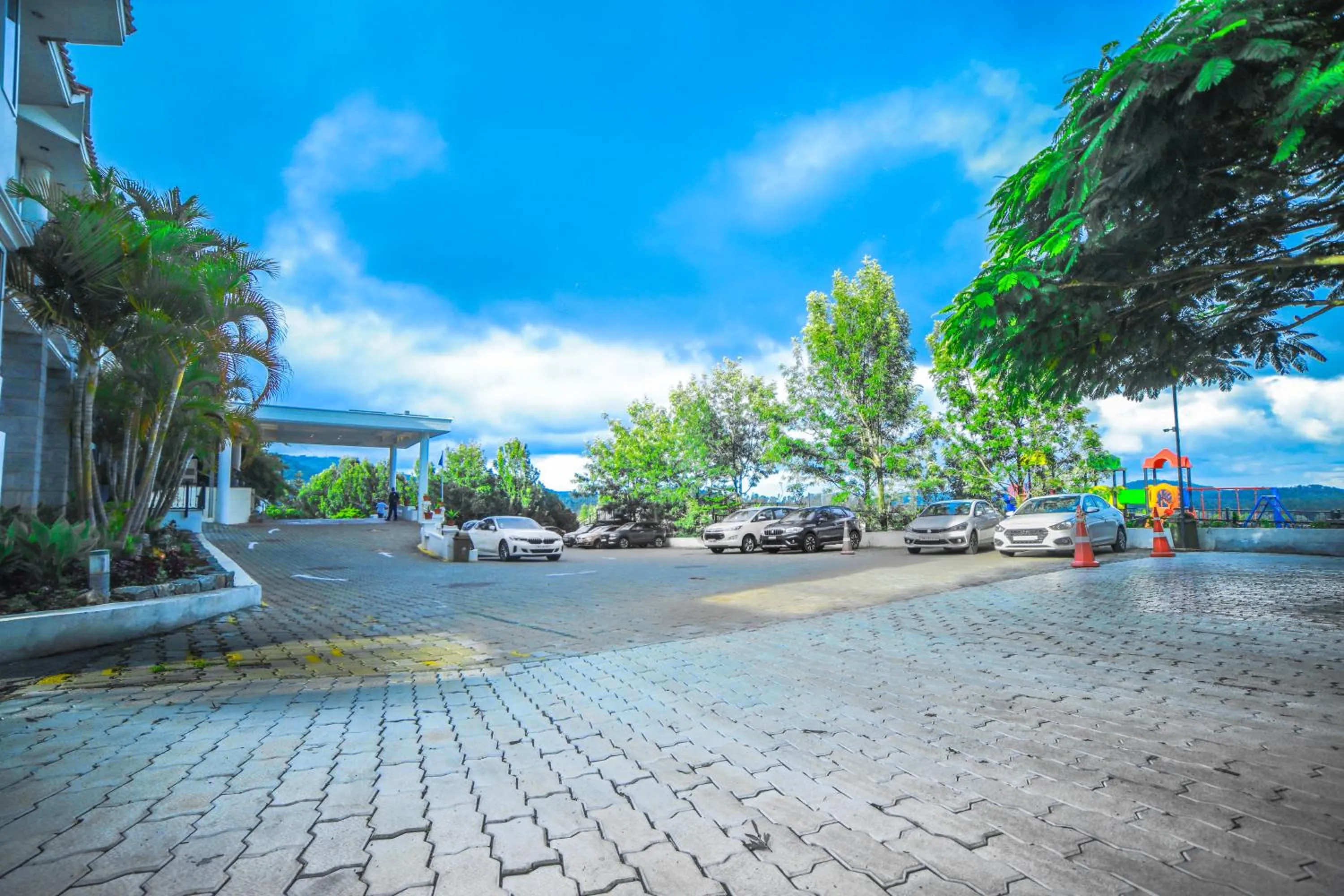 Parking in Grand Palace Hotel & Spa