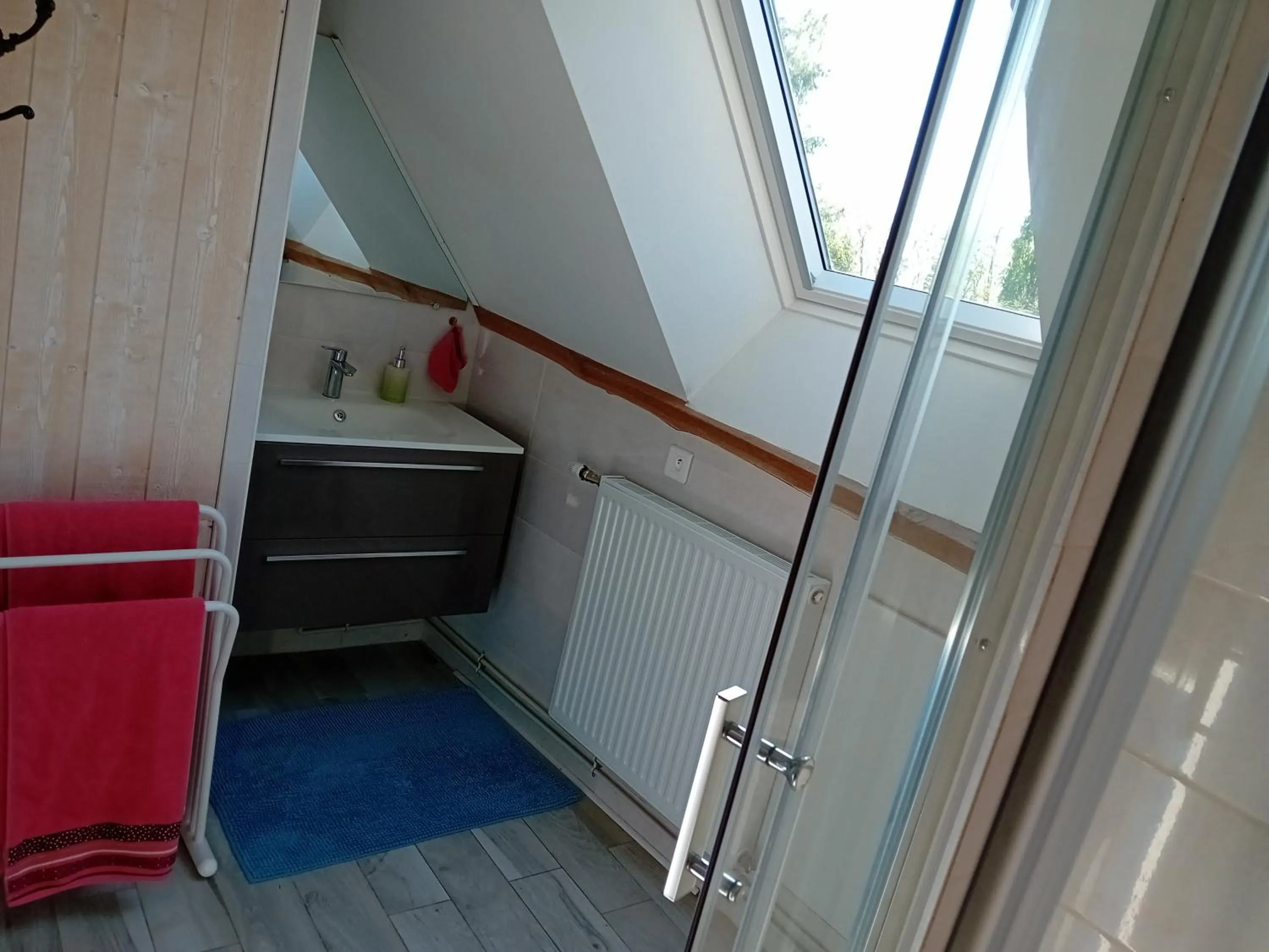 Bathroom in La Treille