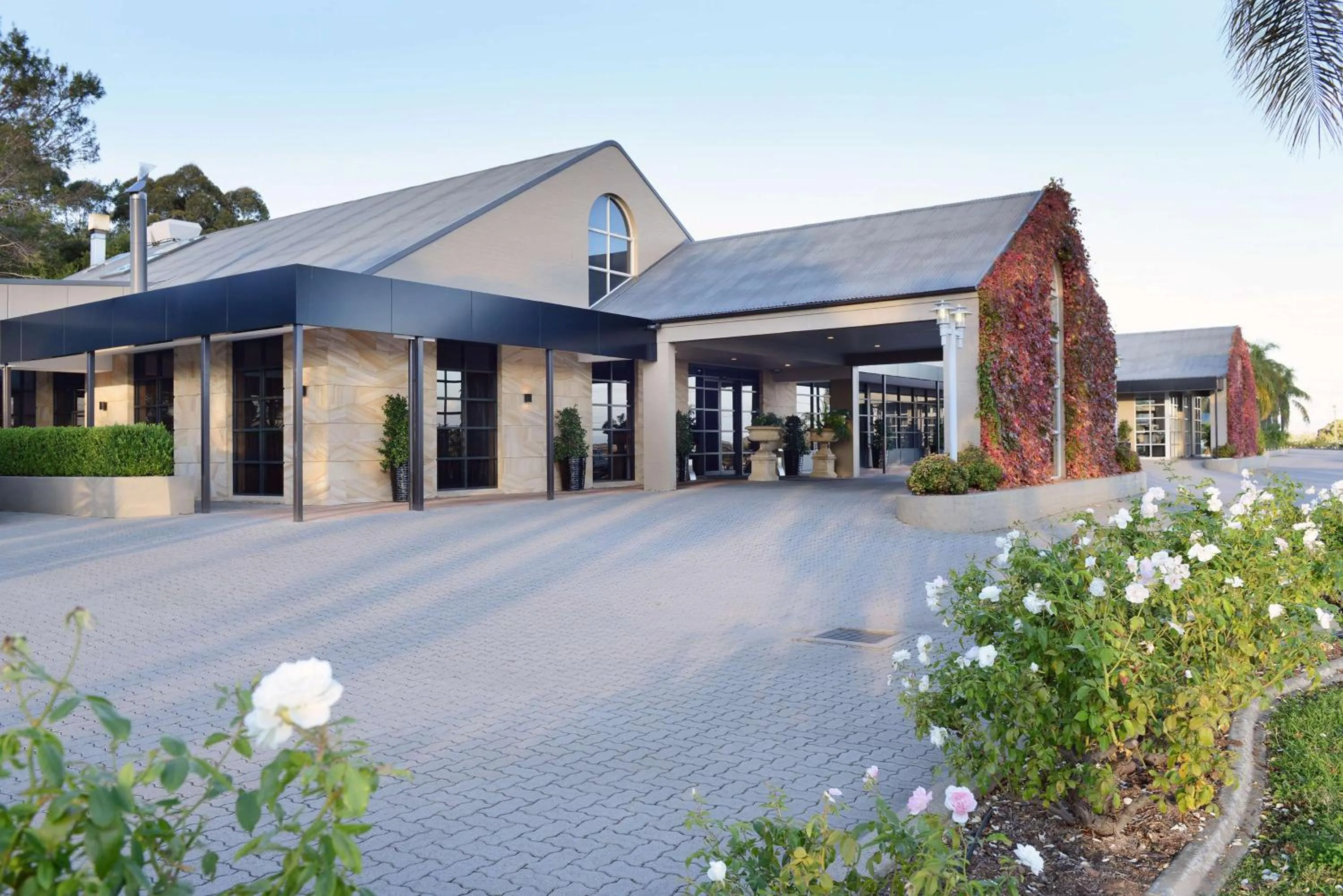 Property building in Powerhouse Hotel Tamworth by Rydges