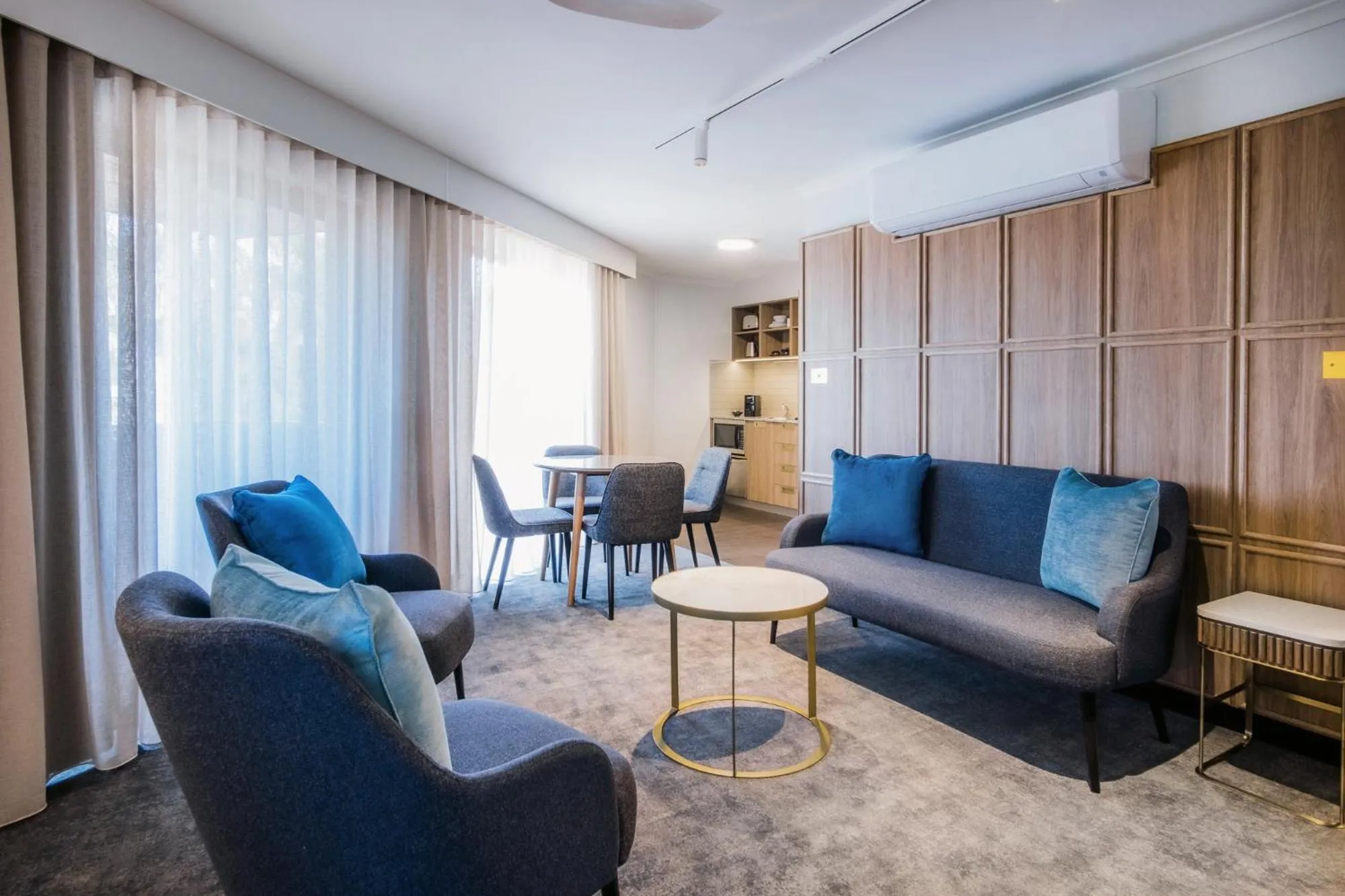 Living room in Powerhouse Hotel Tamworth by Rydges