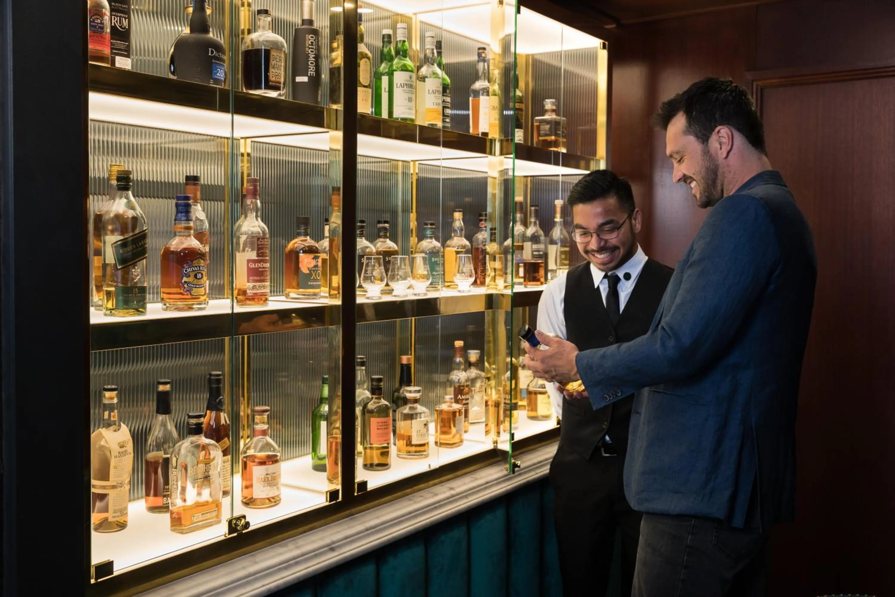 Lounge or bar in Powerhouse Hotel Tamworth by Rydges