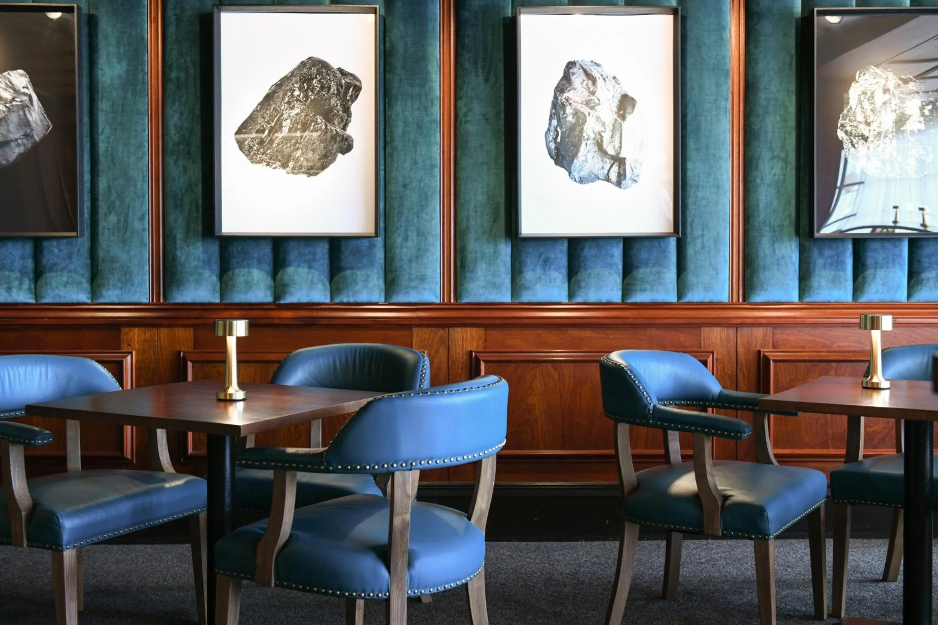 Lounge or bar in Powerhouse Hotel Tamworth by Rydges