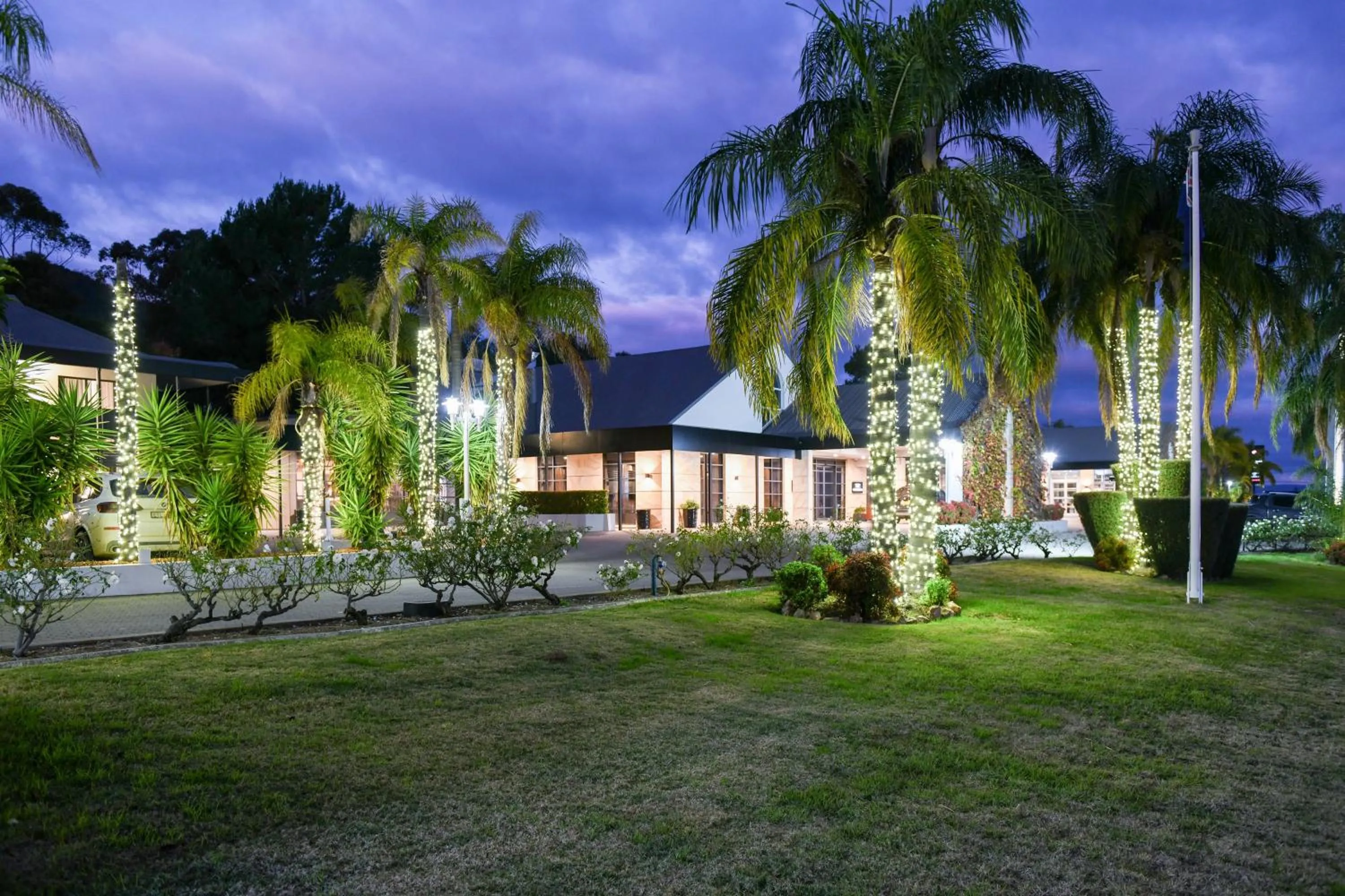 Property building in Powerhouse Hotel Tamworth by Rydges