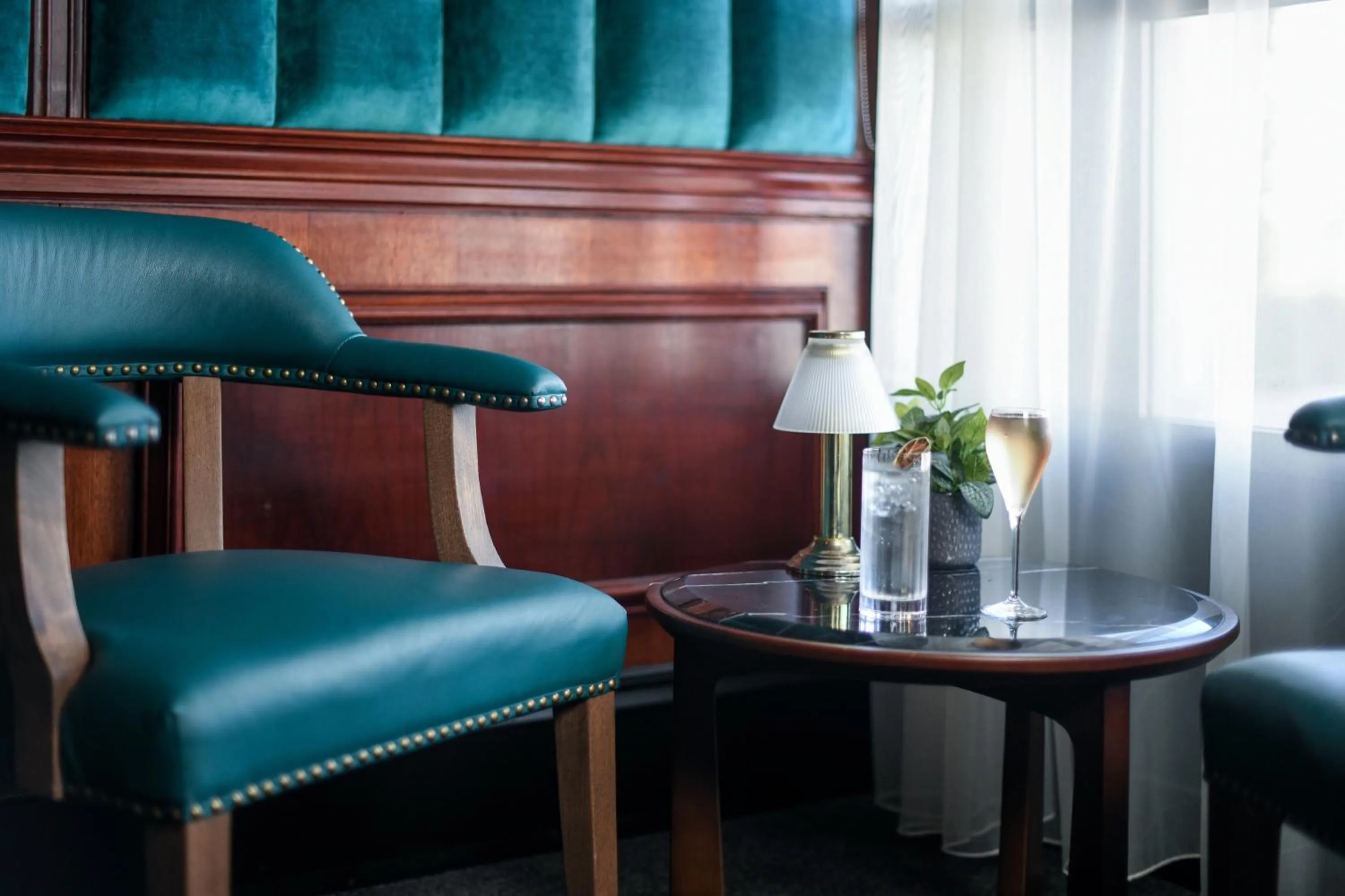 Lounge or bar in Powerhouse Hotel Tamworth by Rydges