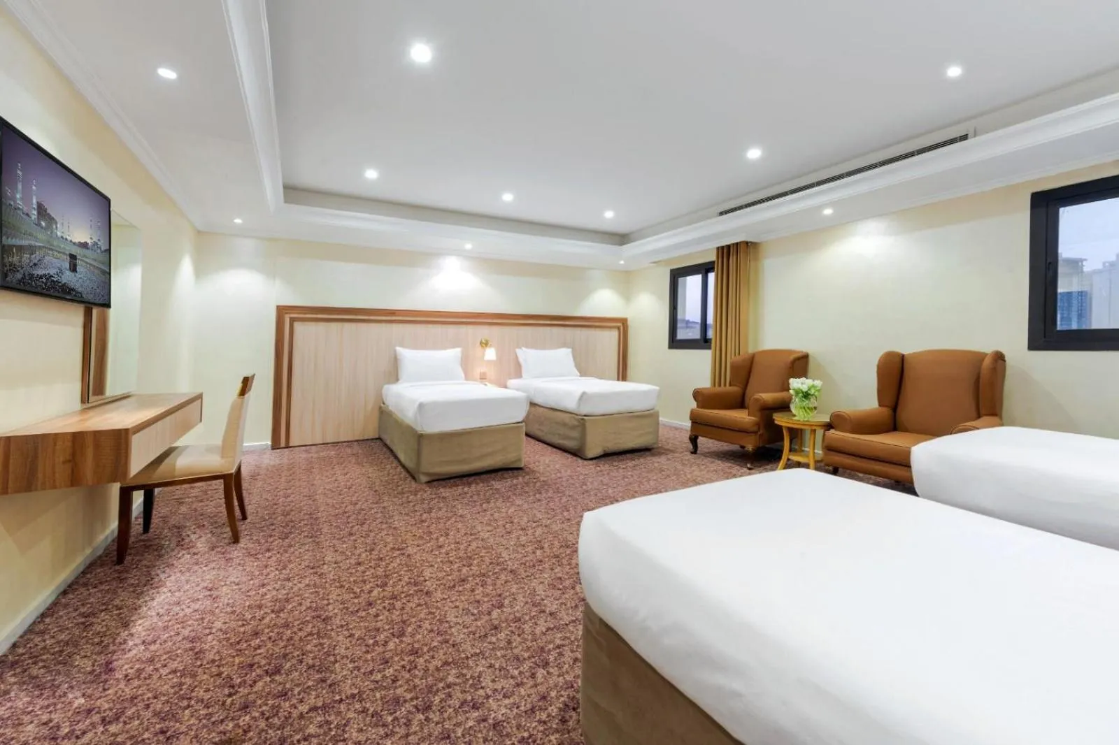 Photo of the whole room, Bed in Palestine Hotel Makkah