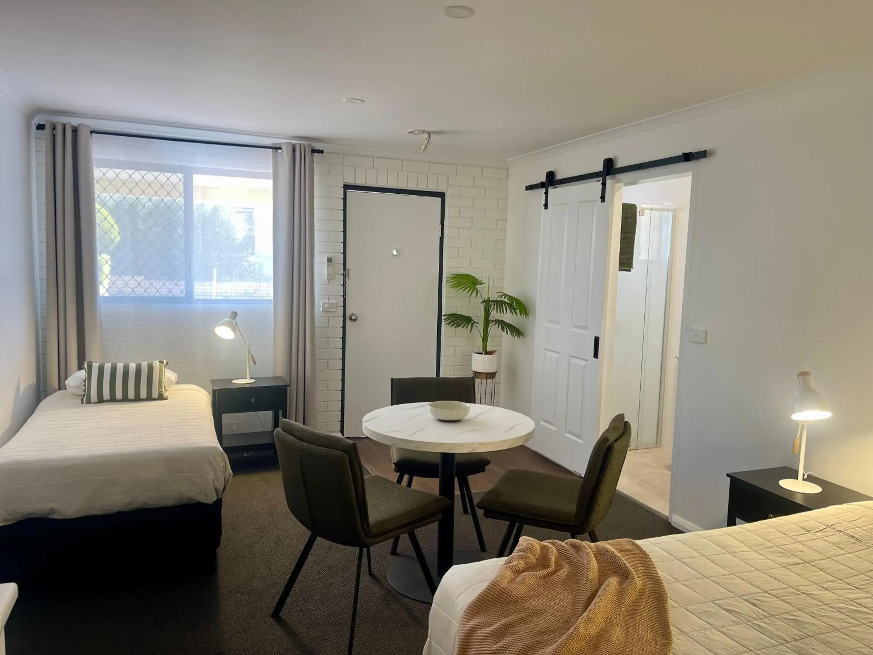 Twin Room - single occupancy in Estelle Kramer Motel Twin Room - single occupancy in Estelle Kramer Motel